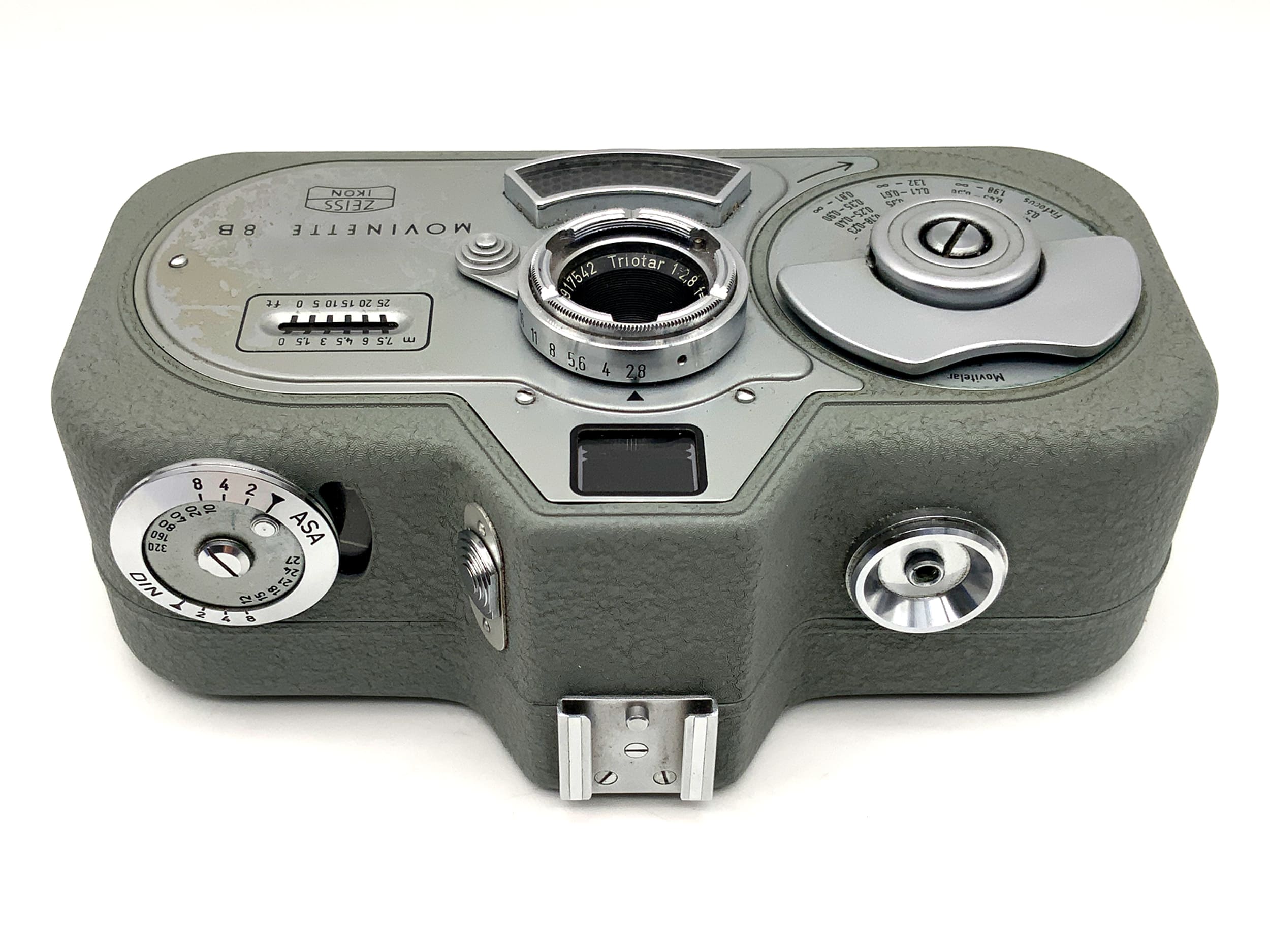 Zeiss Ikon Movinette 8B film camera with Triotar 1:2.8 f=10mm 16mm narrow film