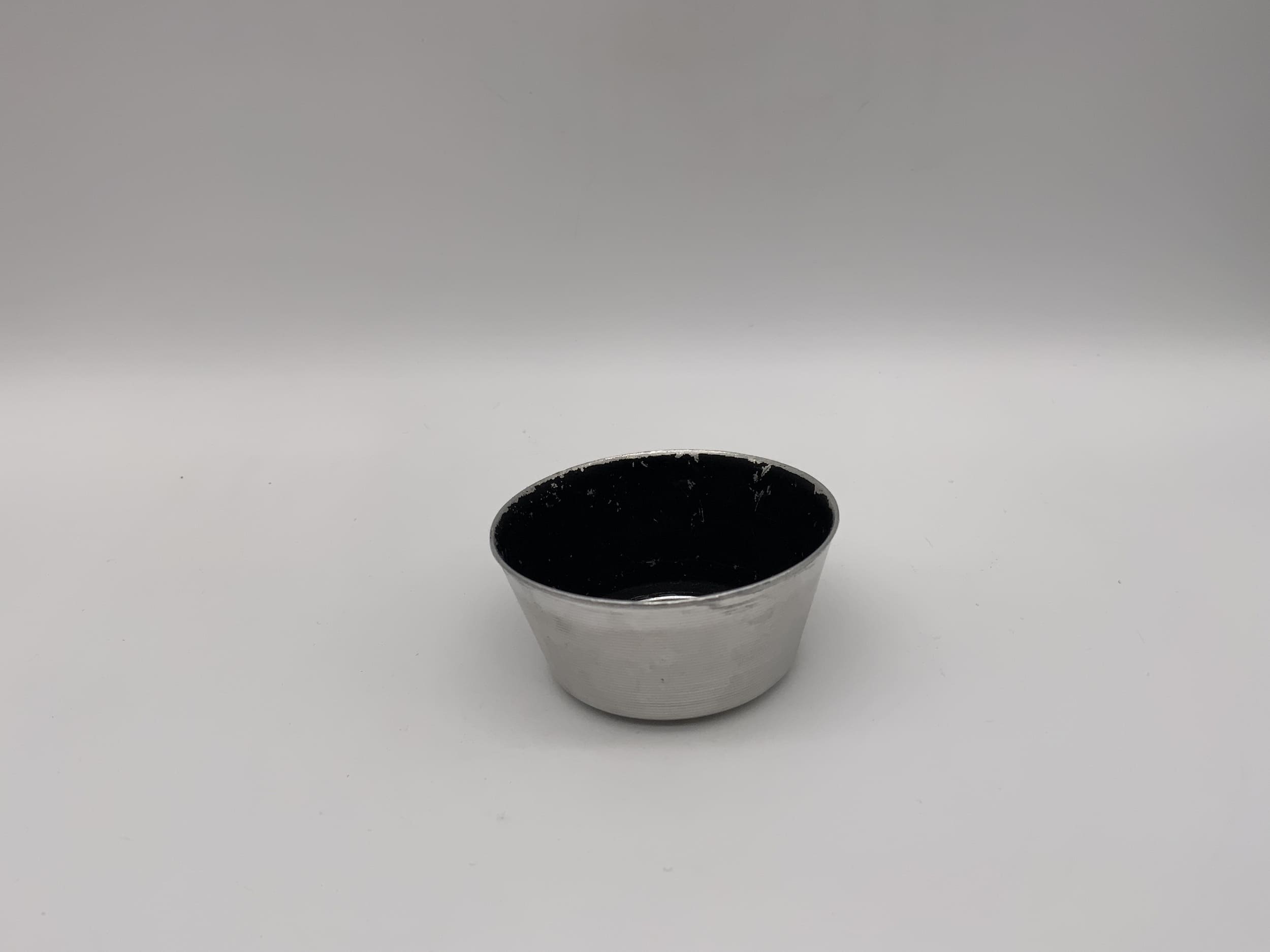 B+W 27 EA metal lens hood sunshade