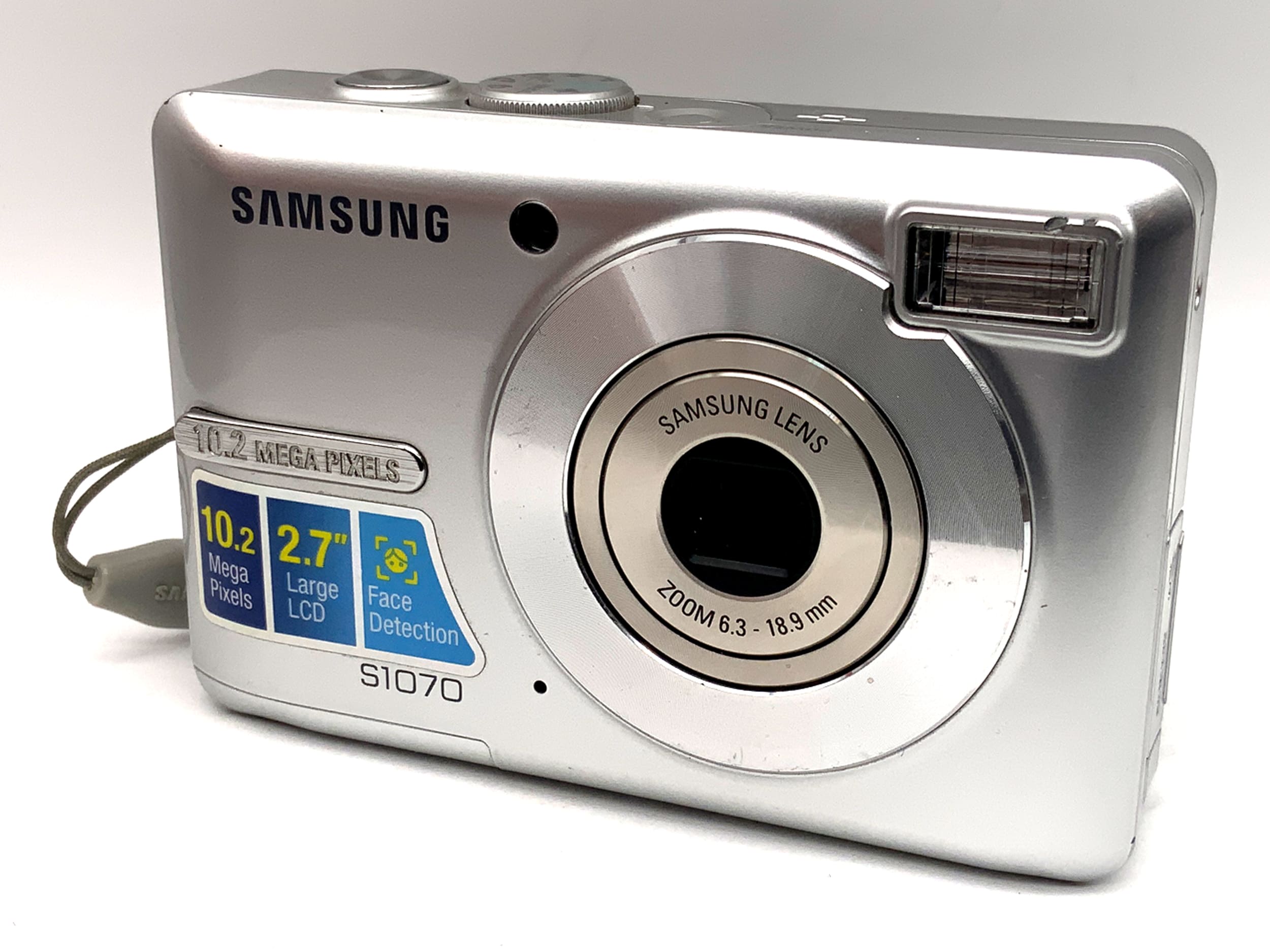Samsung S1070 Digital Compact Camera with Zoom 6.3-18.9 Lens 10.2 MP