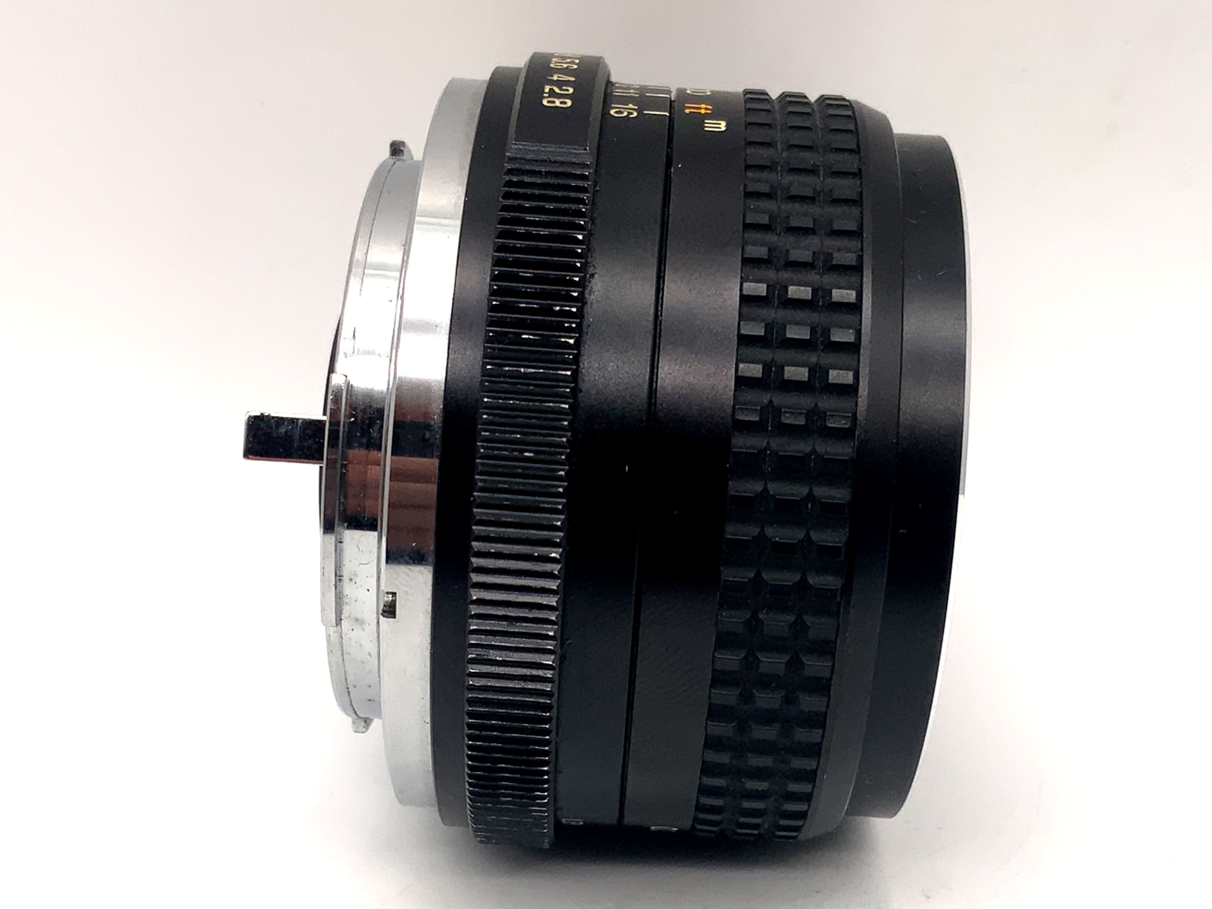 Tokina 28mm 1:2.8 RMC prime lens (Pentax K)