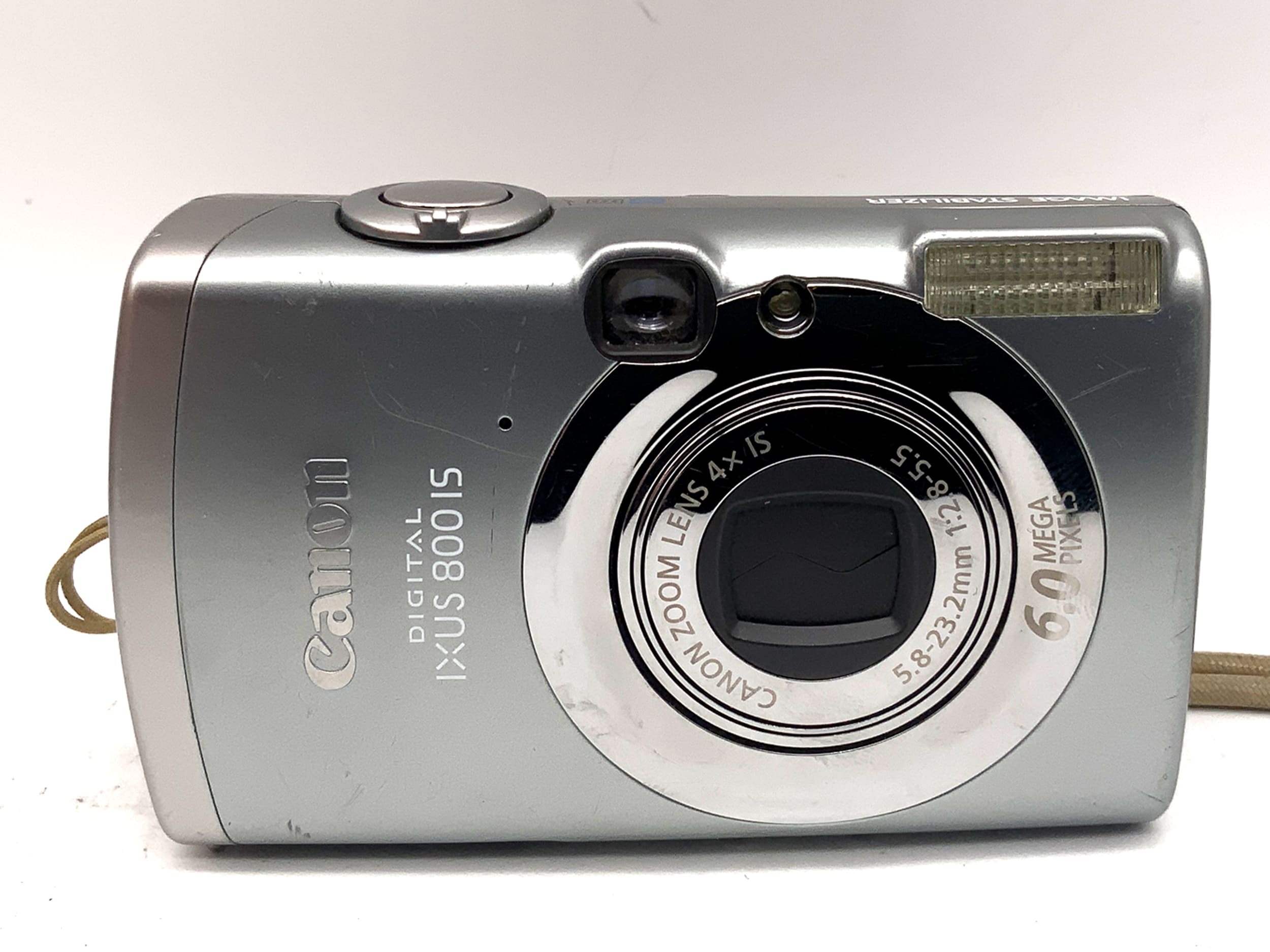 Canon IXUS 800 IS digital compact camera with 4x IS 5.8-23.2mm 1:2.8.5.5