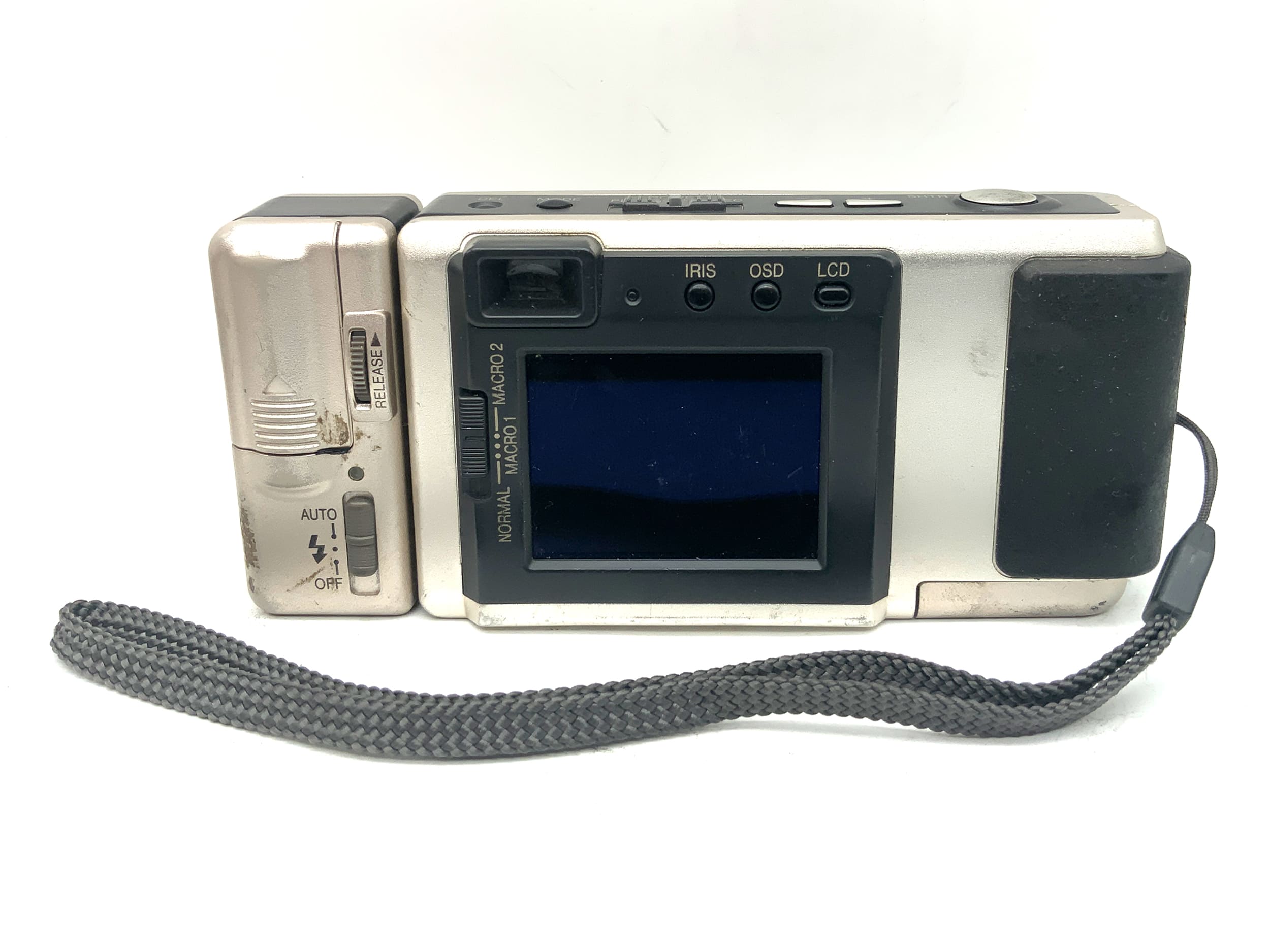 Nikon Coolpix 600 Digital Compact Camera with 5mm 1:2.8 lens