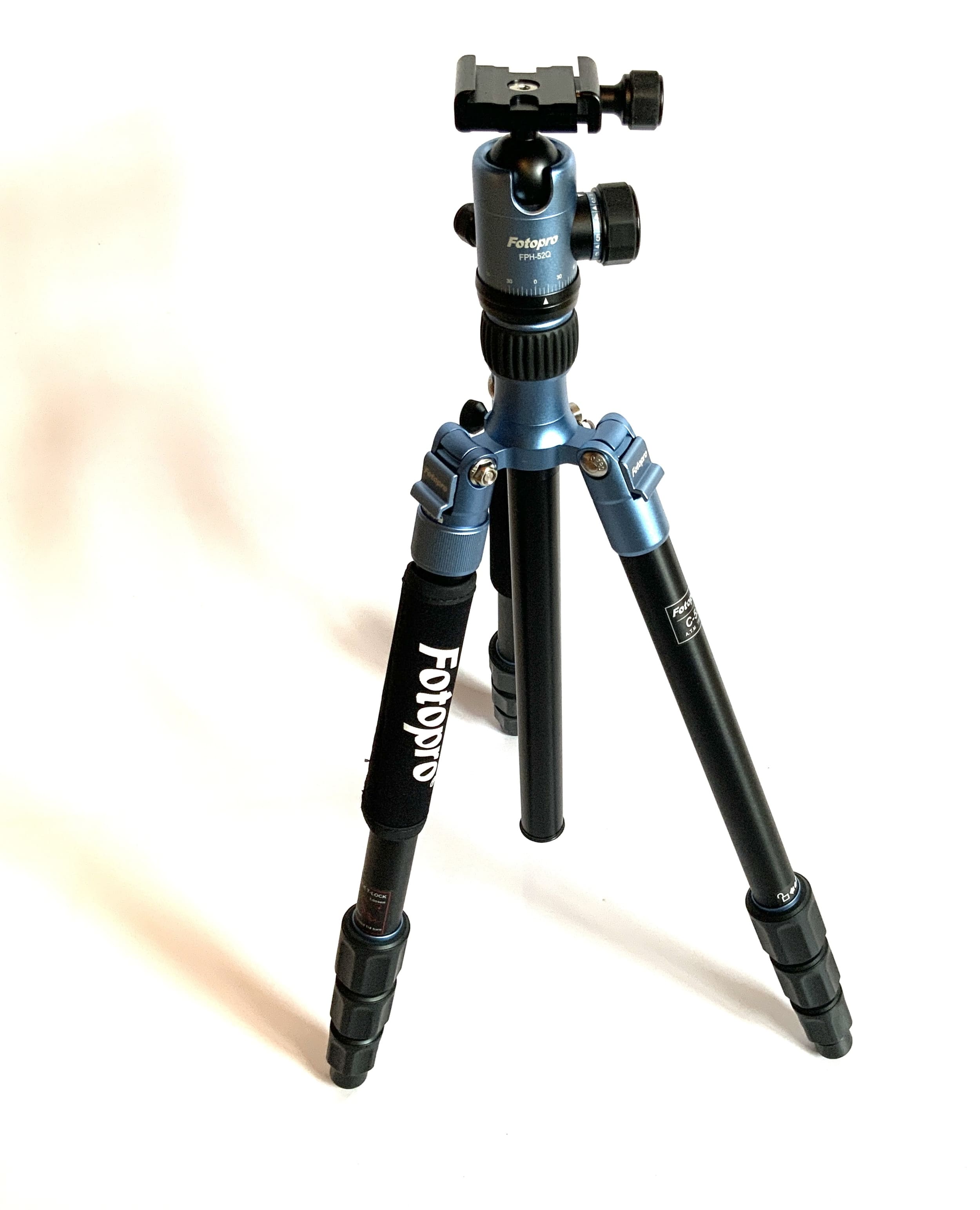Fotopro C-5i Tripod black/blue with FPH-52Q tripod head, photo tripod