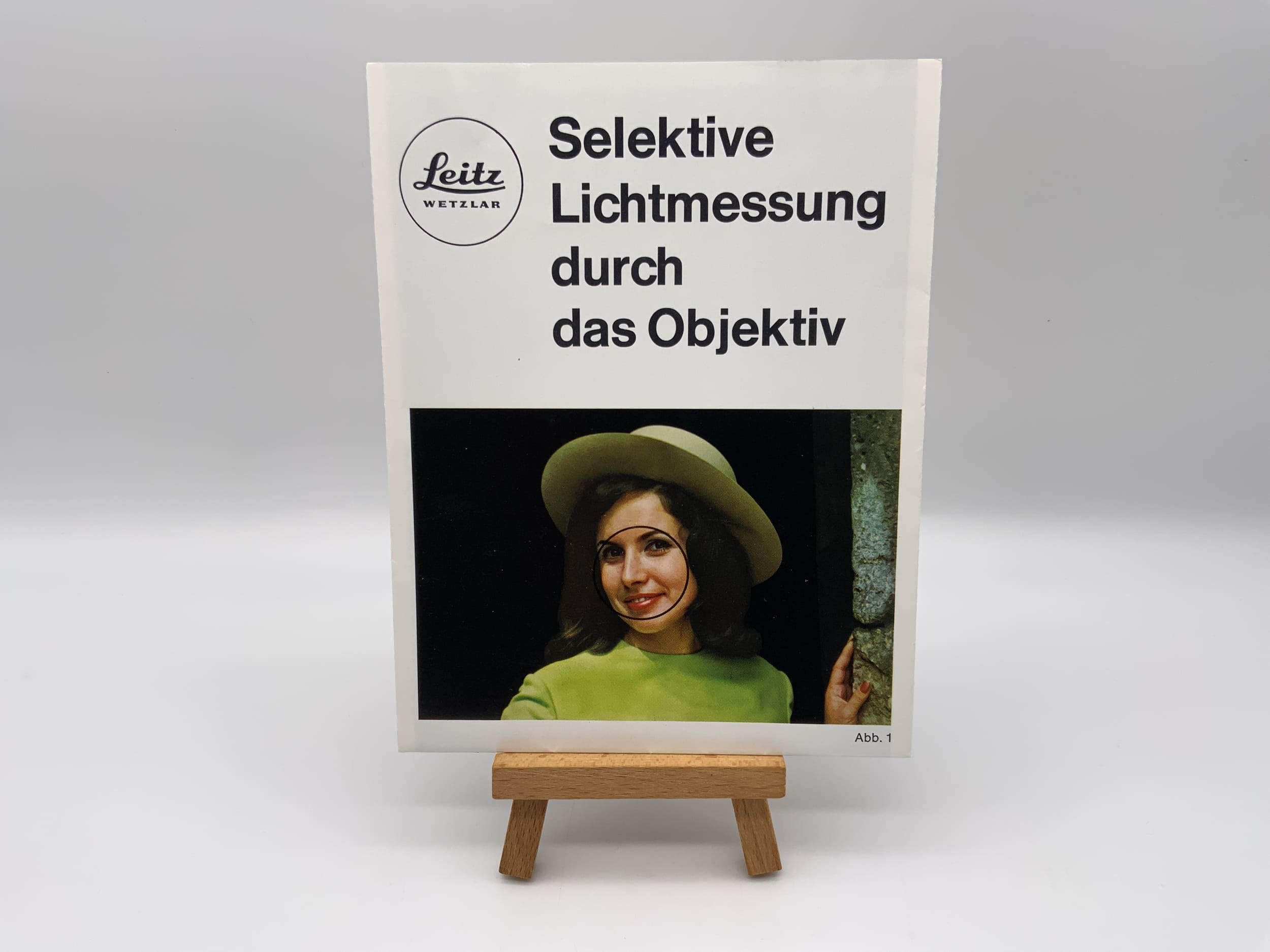 Leitz Selective Light Metering Through the Lens Brochure (German)