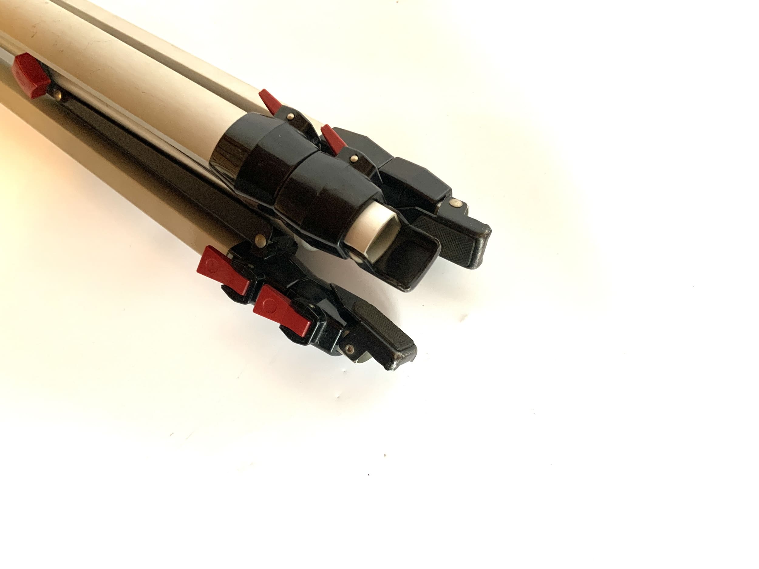 Brilliant Tripod Grey Tripod Three-Legged Photo Tripod Camera Tripod