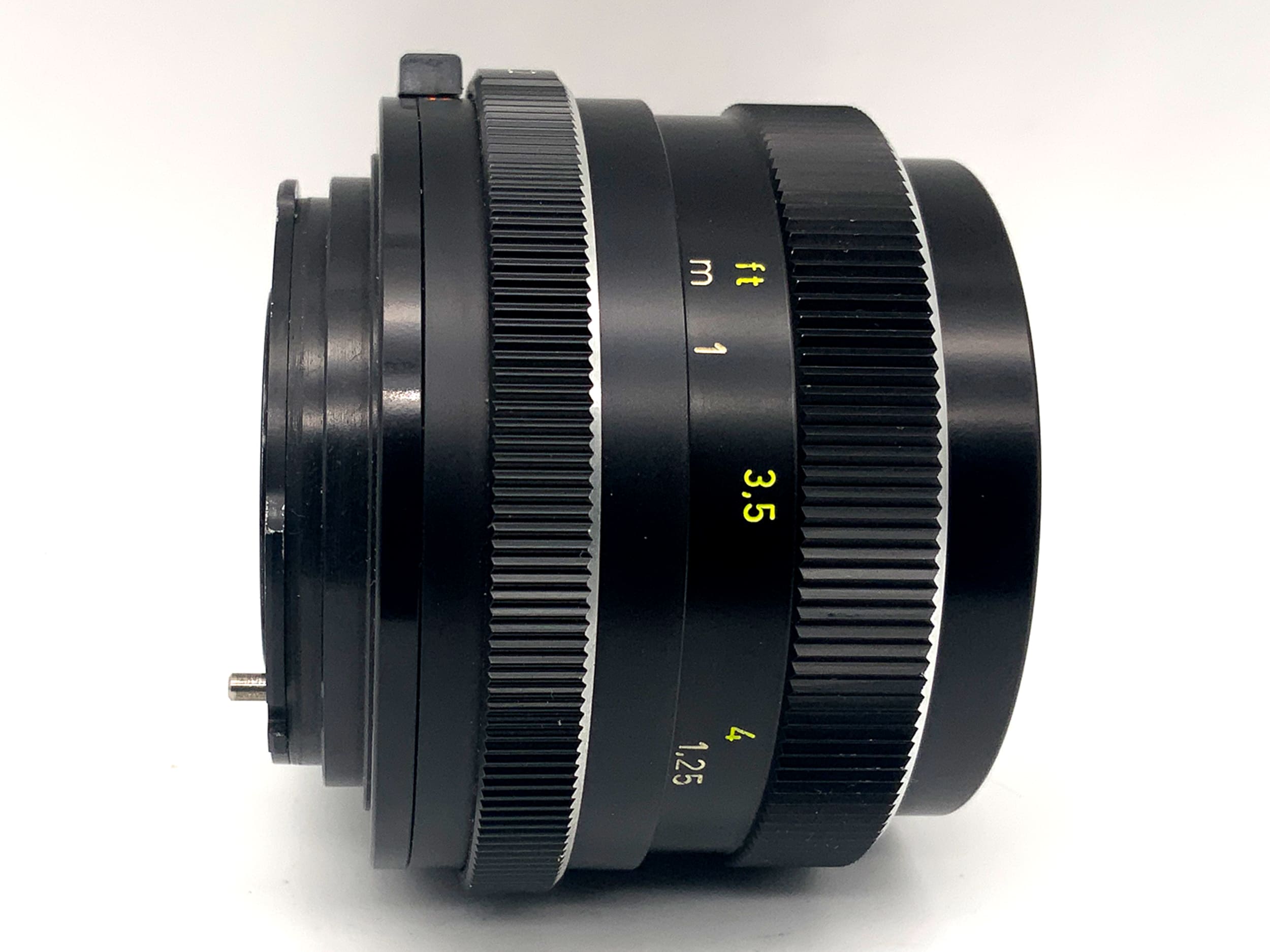 Carl Zeiss Sonnar 85mm 1:2.8 prime lens (Rollei QBM)