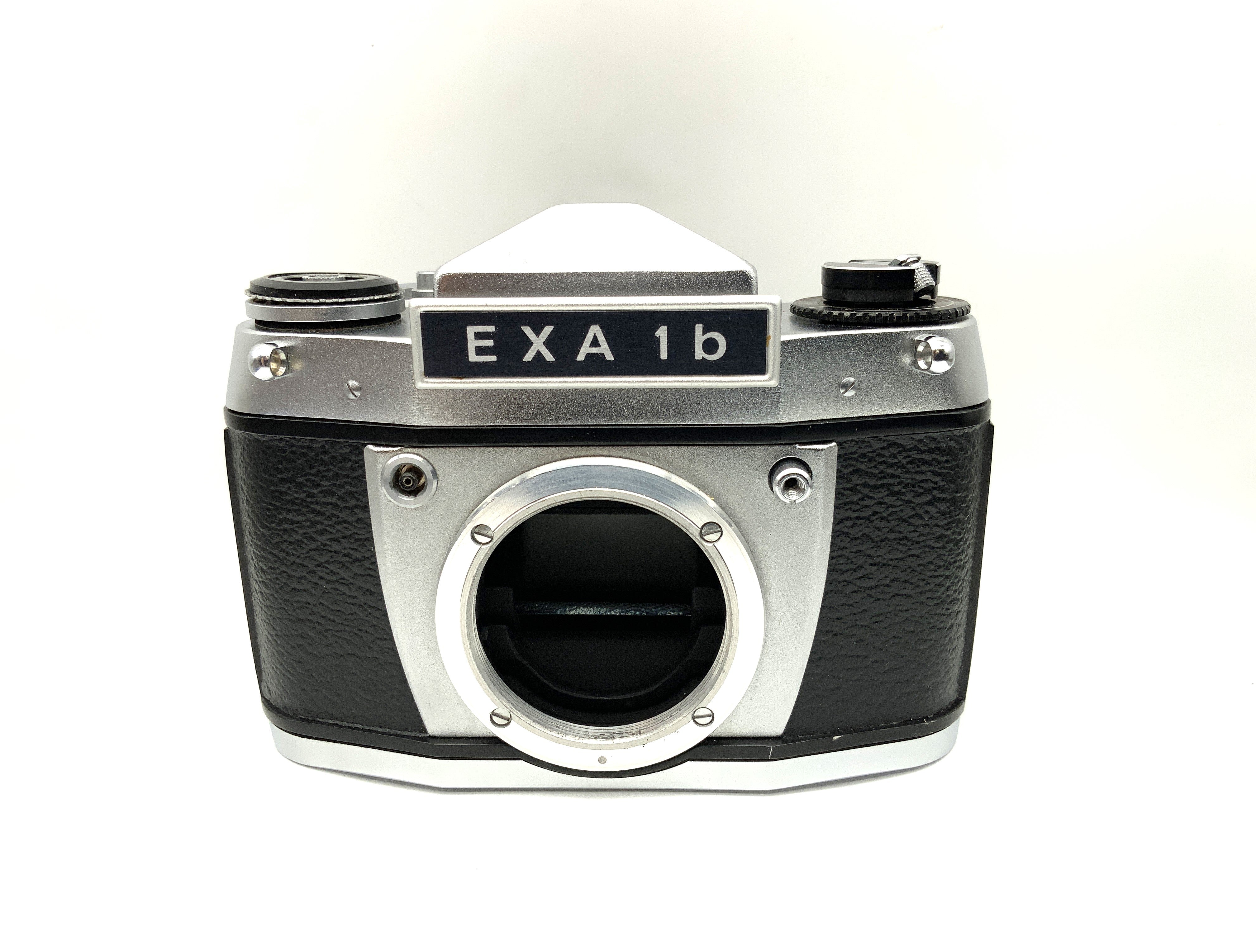 Ihagee Exa 1b SLR camera with 35mm prism, camera body
