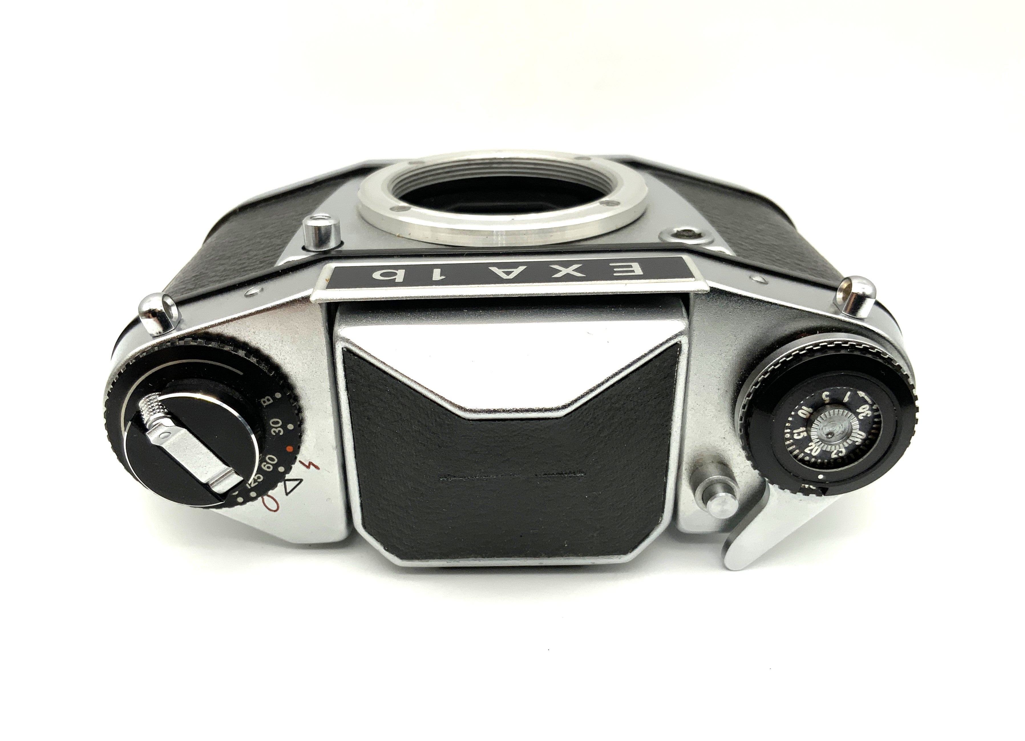 Ihagee Exa 1b SLR camera with 35mm prism, camera body