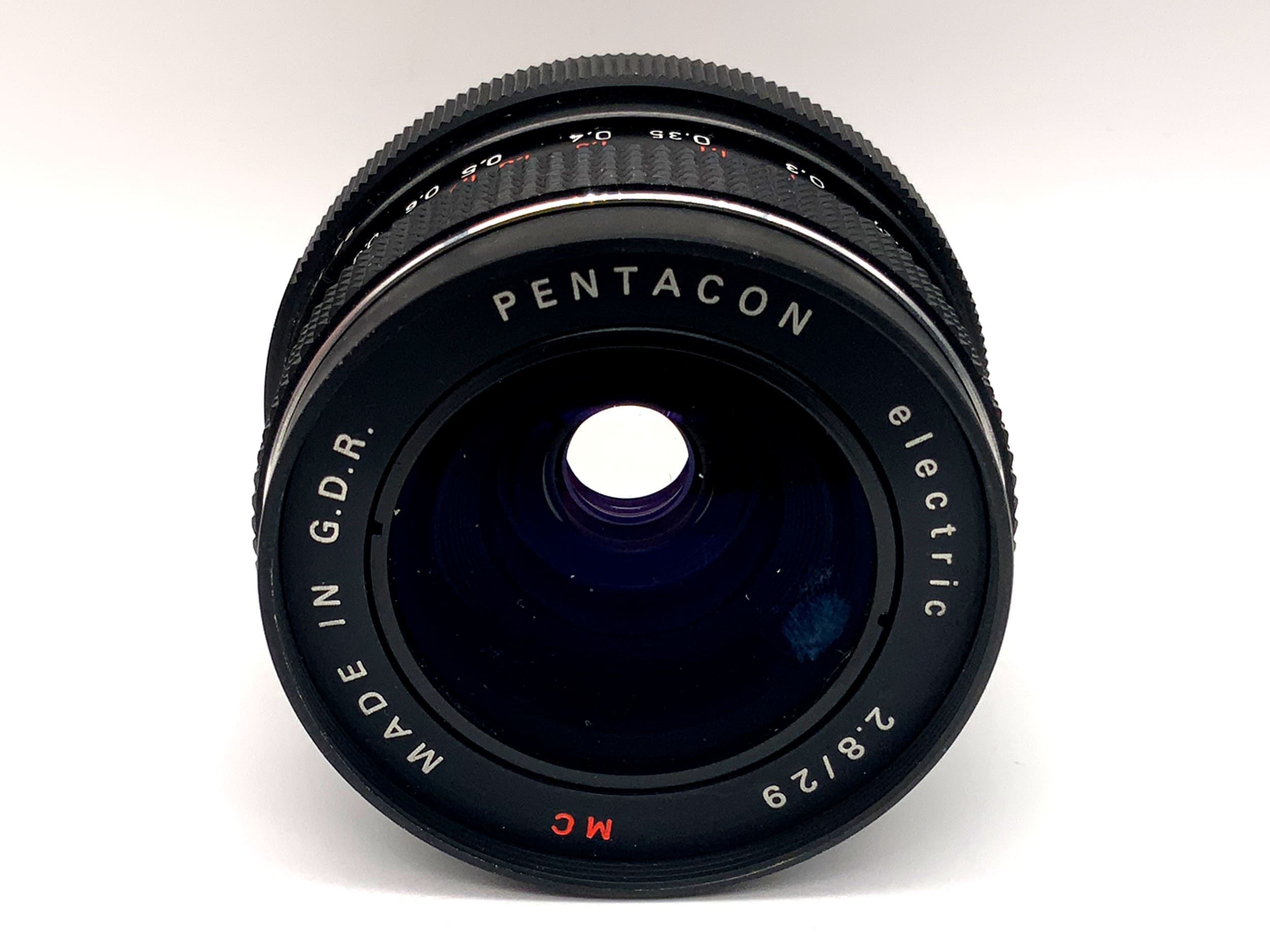 Pentacon 29mm 1:2.8 Electric MC prime lens (M42)