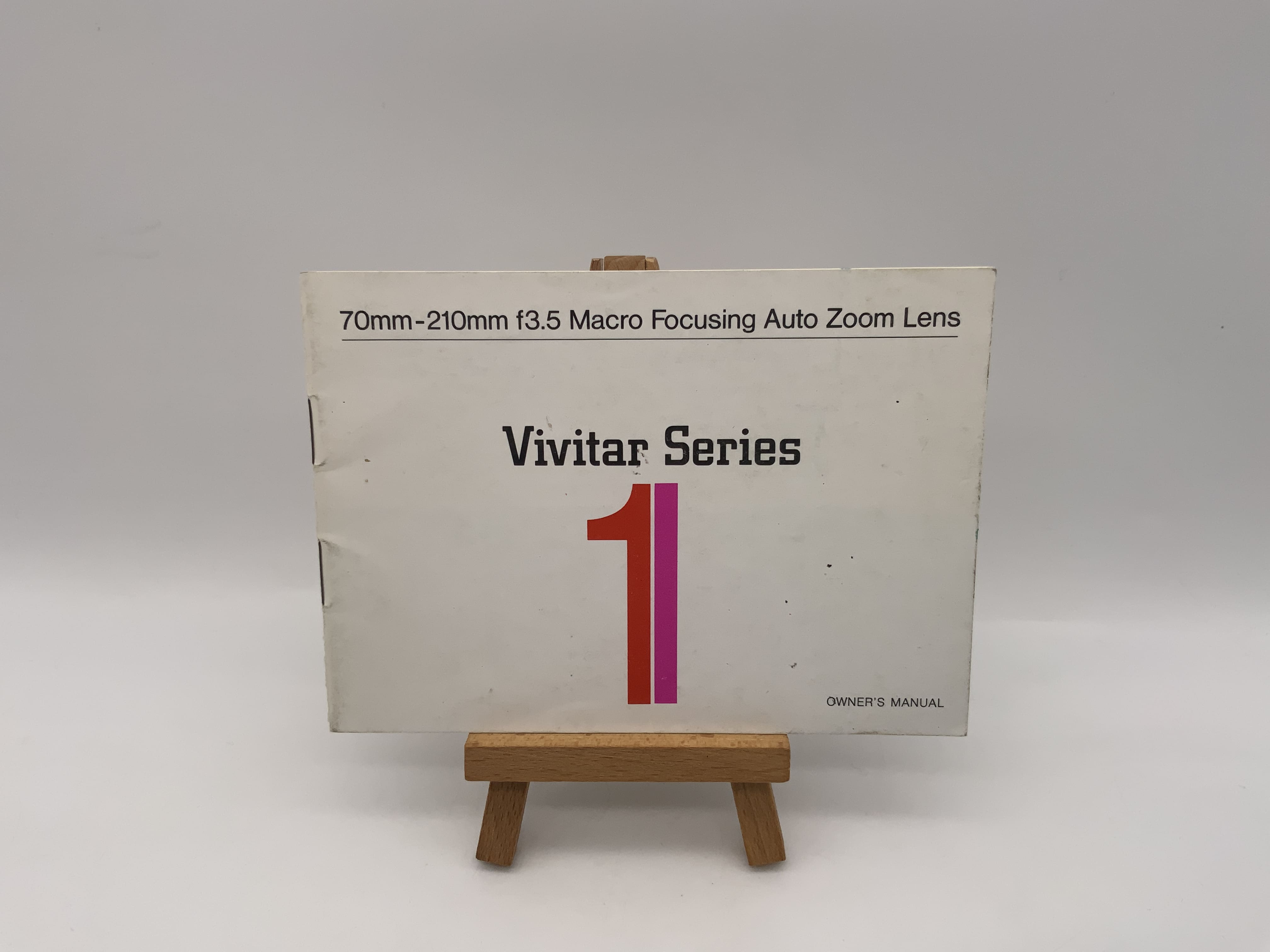 Vivitar Series 1 70-210mm f3.5 Macro Focusing Auto Zoom Lens Instructions (English)