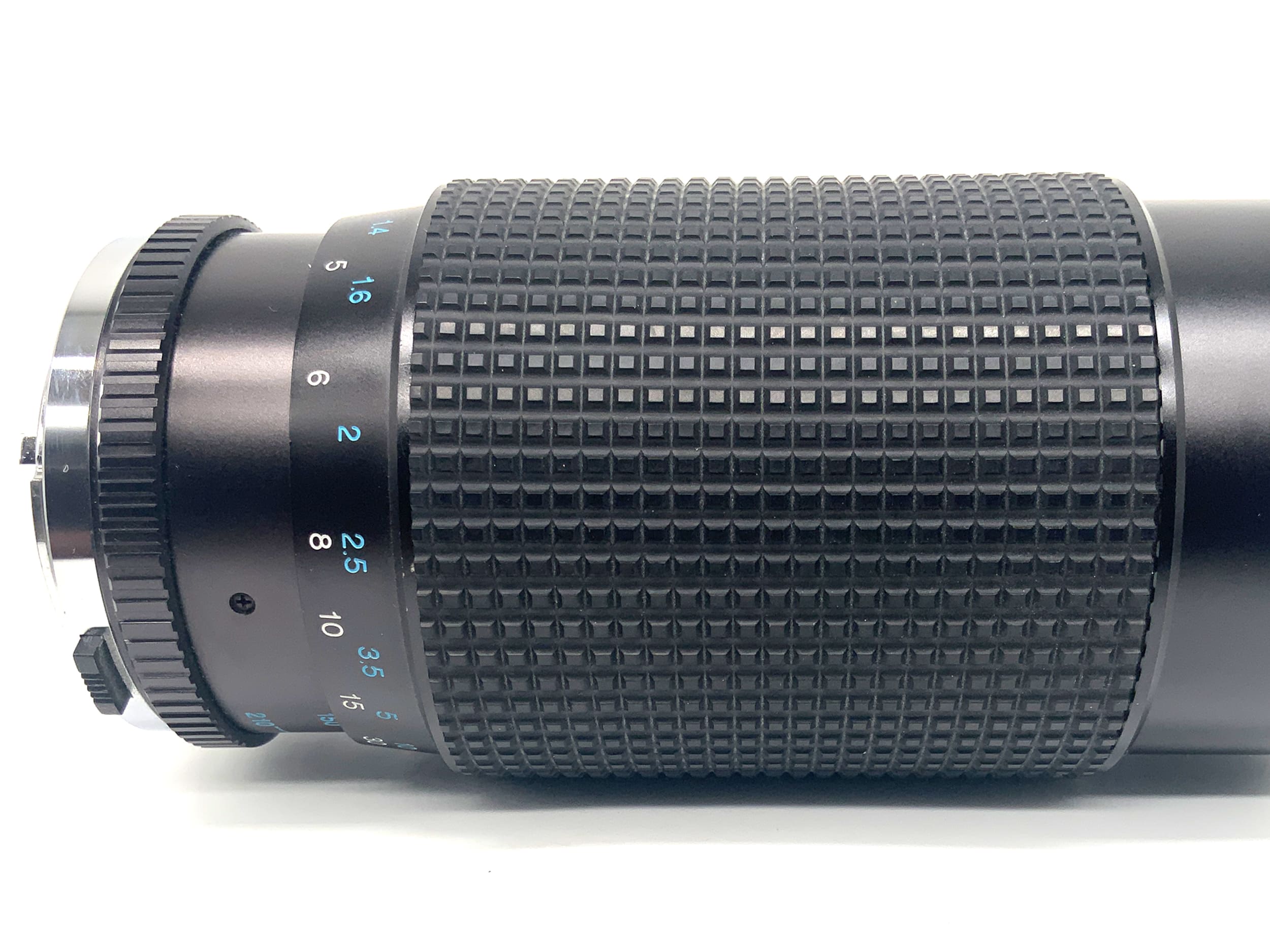 Tokina RMC II 70-210mm 1:3.5 Objektiv Zoomobjektiv (Olympus OM)