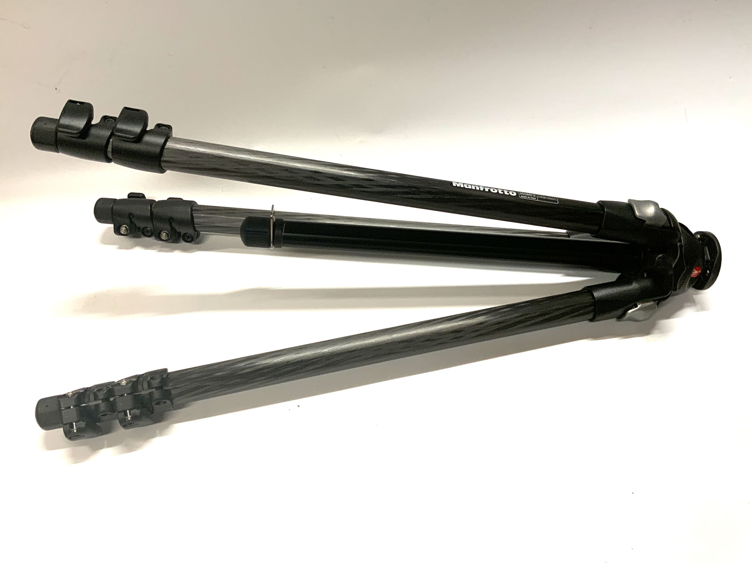 Manfrotto 055MF3 Tripod Magfiber Carbon Fiber Tripod 59-182cm Photo Tripod