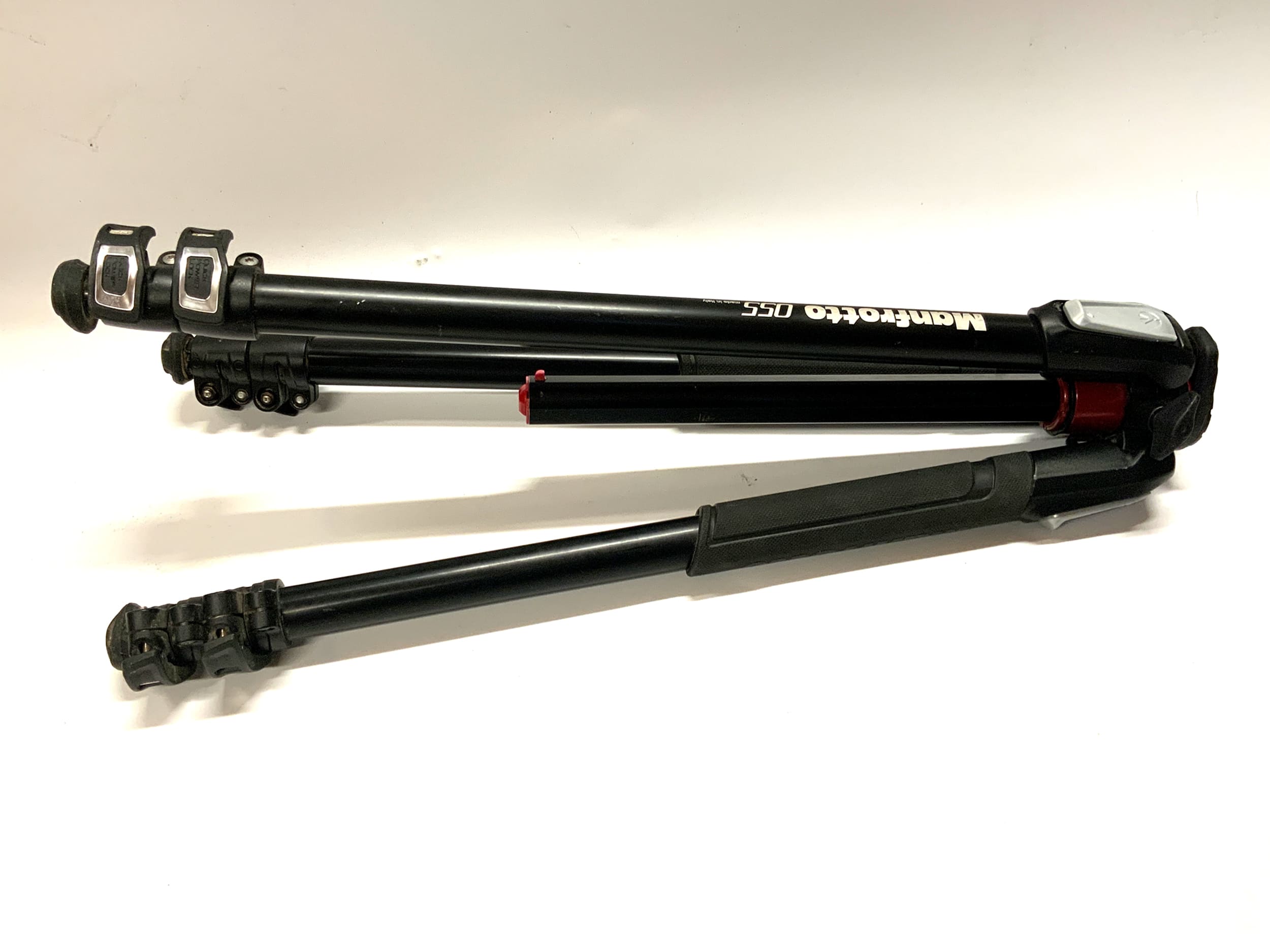 Manfrotto MT055XPRO3 Tripod, Black, Aluminum Tripod, Photo Tripod