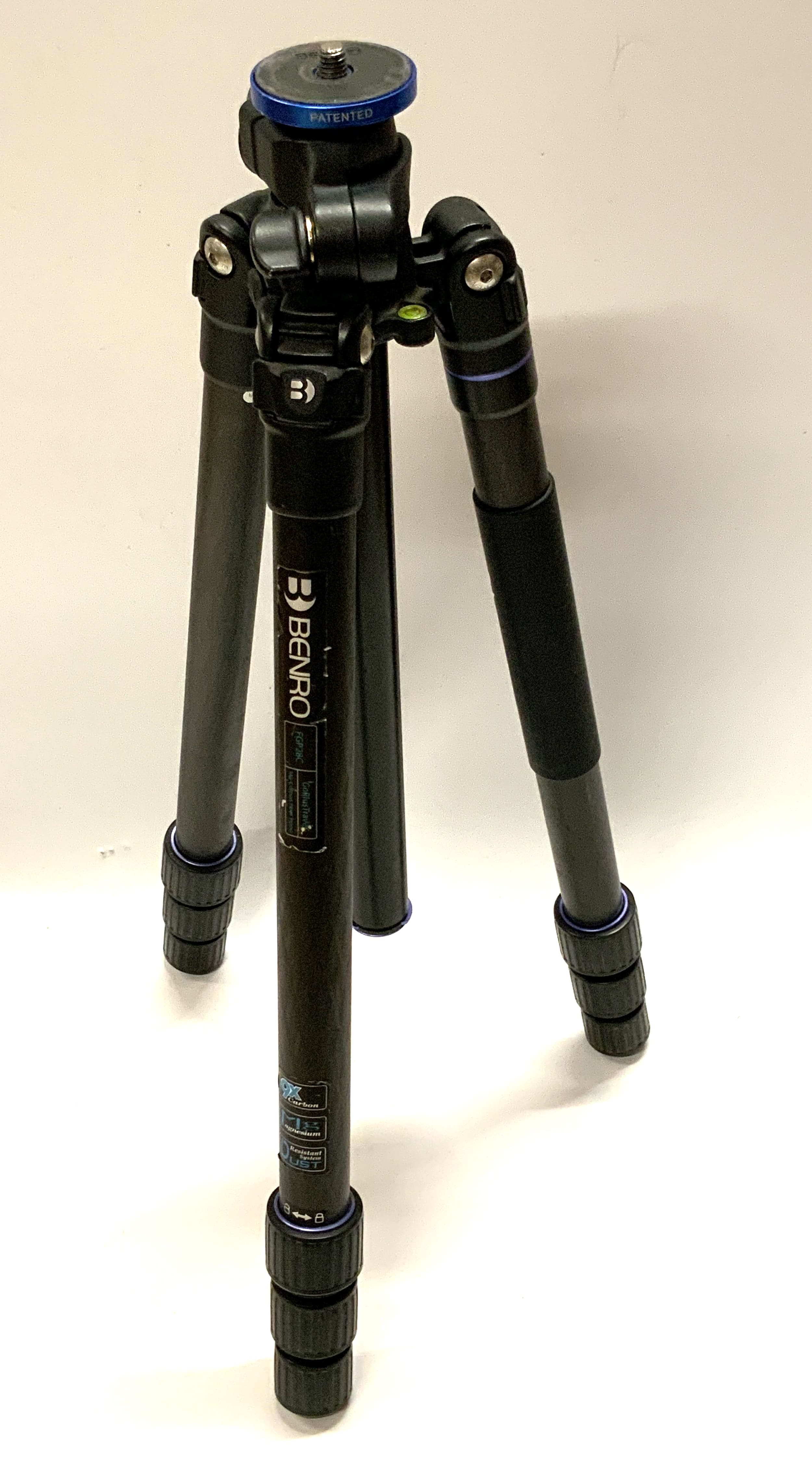 Benro FGP28C GoPlus Travel Carbon Tripod with Swiveling Center Column