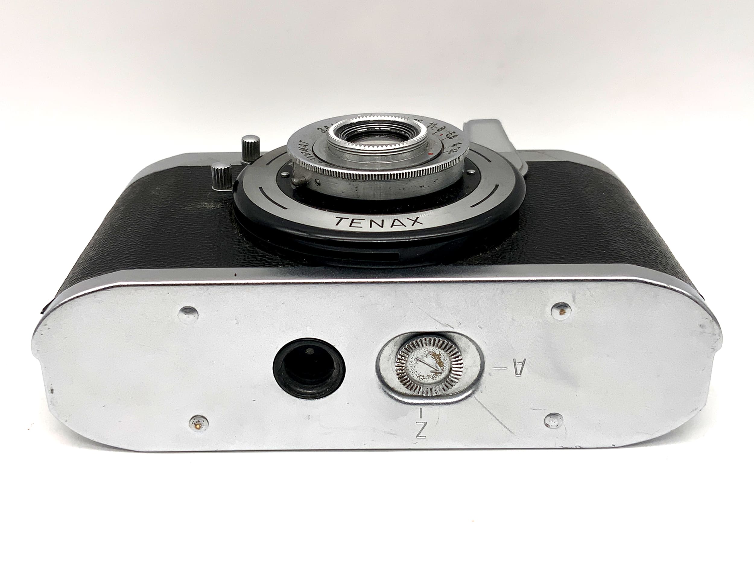 Zeiss Ikon Tenax viewfinder camera with Novonar Anastigmat 3.5/35mm V analog camera