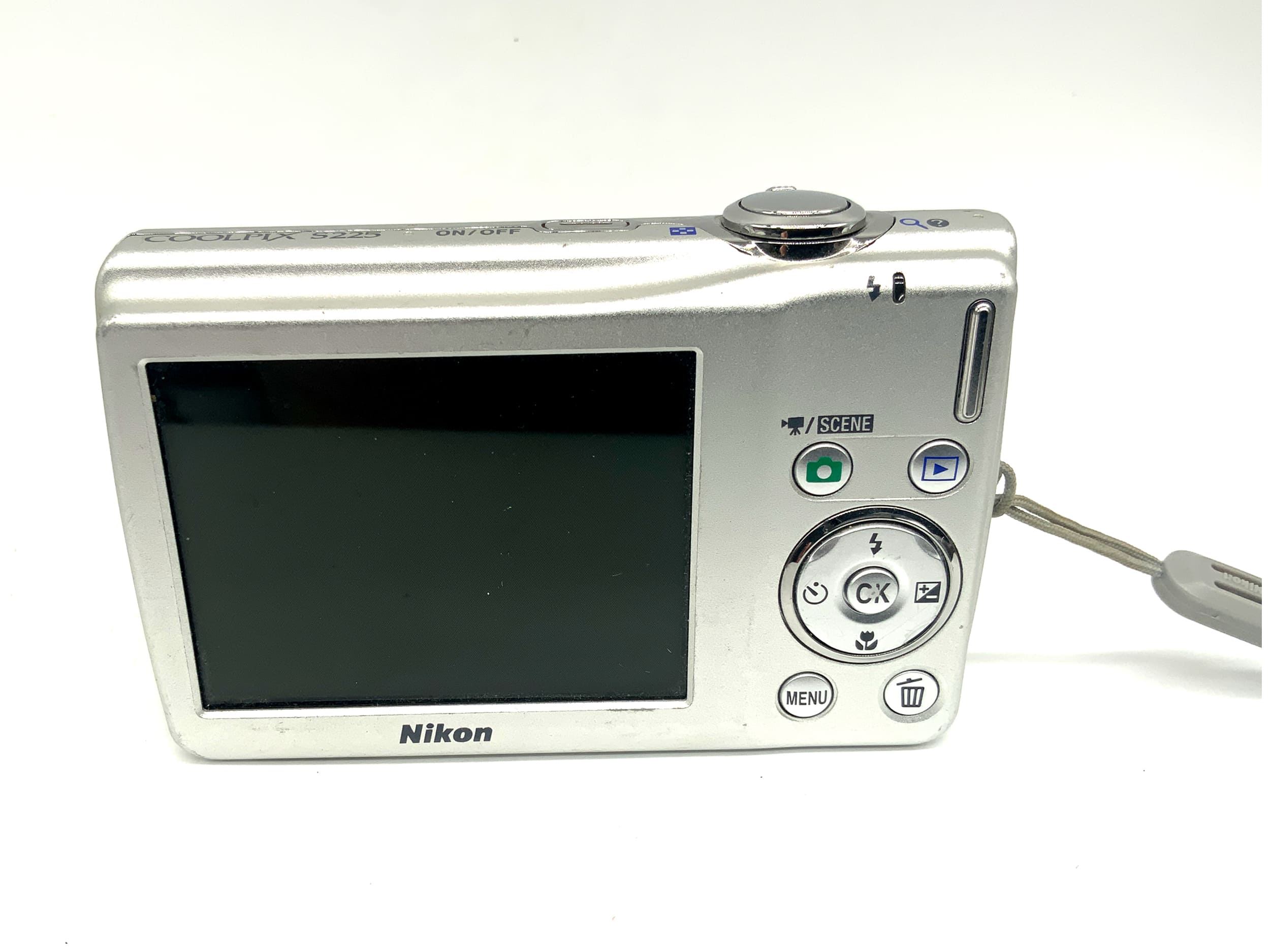 Nikon Coolpix S225 Digitale Kompaktkamera mit 6.3-18.9 1:3.1-5.9