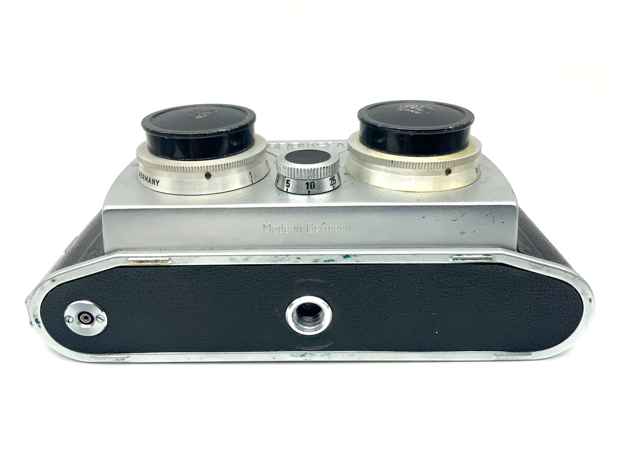 Belka Werk VEB Belplasca viewfinder camera with Carl Zeiss Jena Tessar 3.5/37.5mm lens