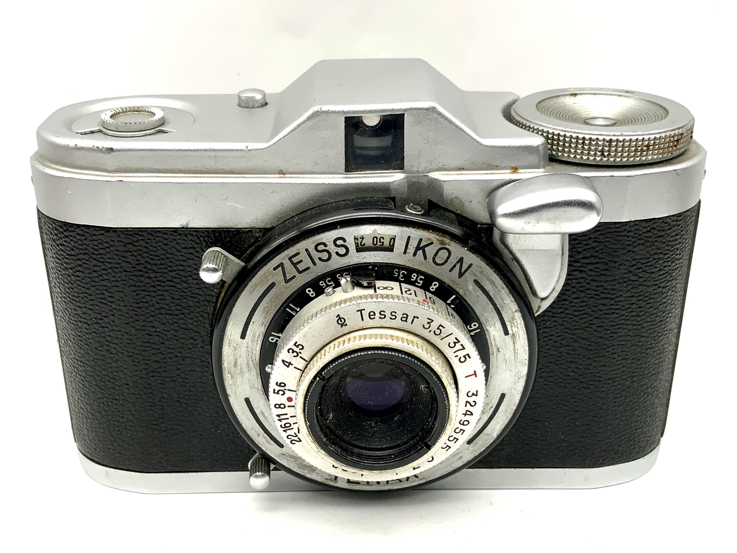 Zeiss Ikon Tenax viewfinder camera with Tessar 3.5/37.5mm red T Tempor analogue camera
