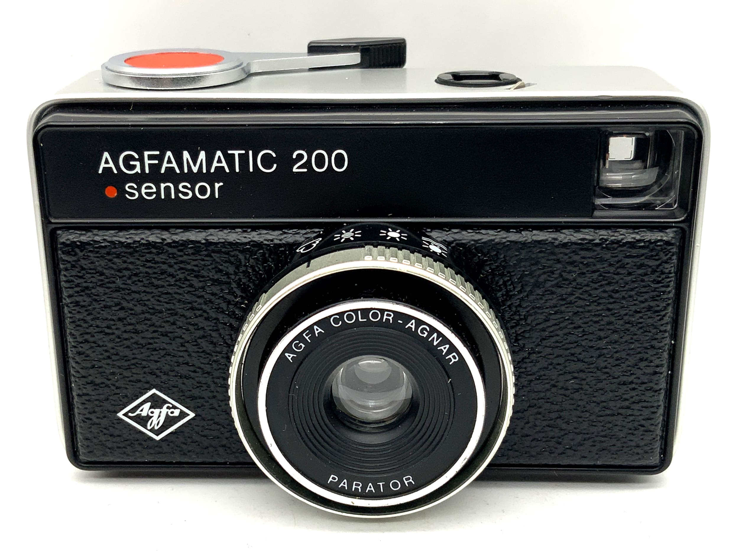 Agfa Agfamatic 200 Sensor viewfinder camera with Color-Agnar analog camera