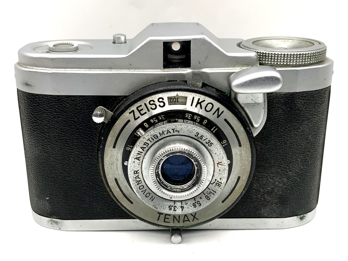 Zeiss Ikon Tenax viewfinder camera with Novonar Anastigmat 3.5/35mm V analog camera