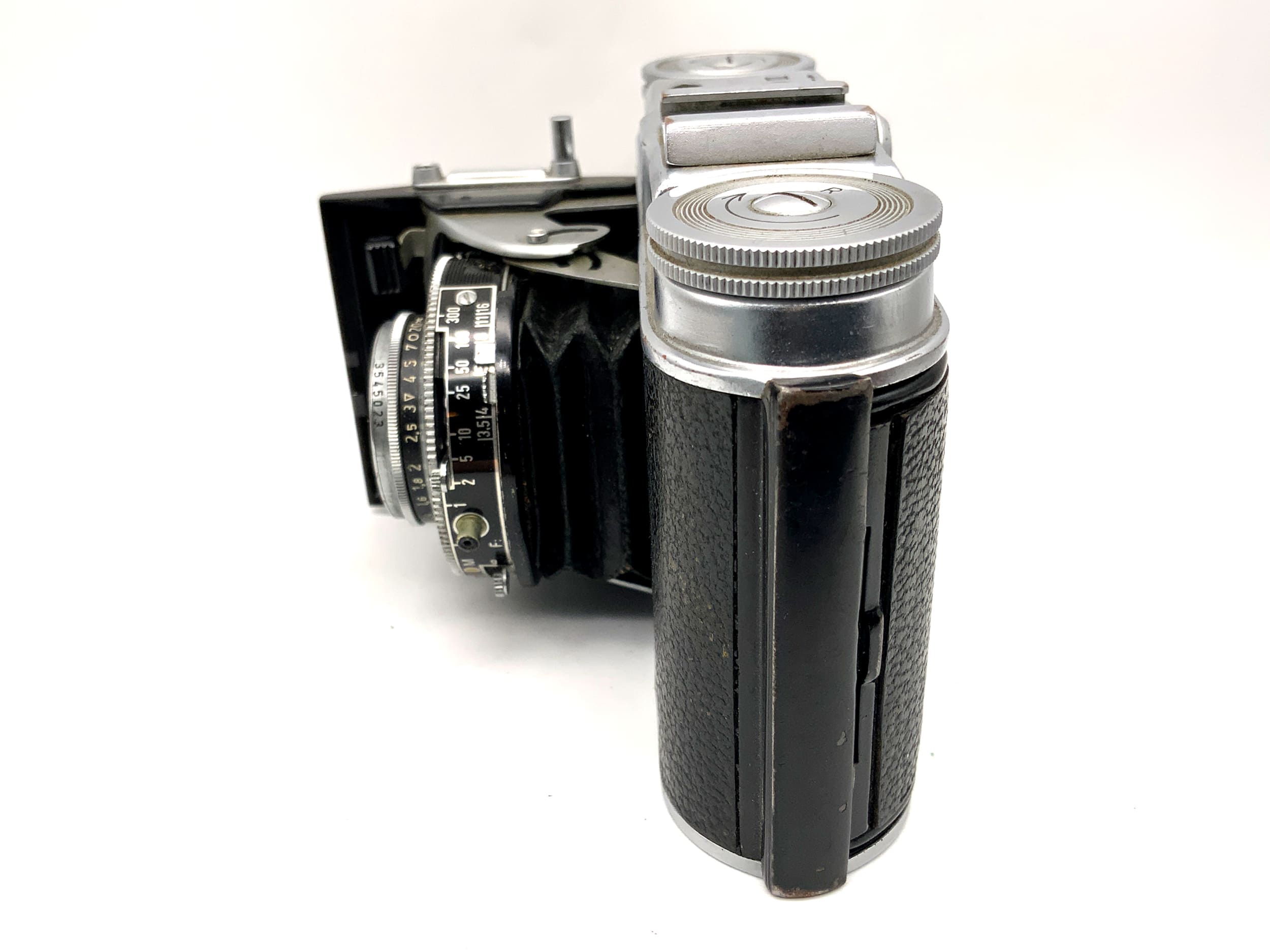 Voigtländer Vito II folding camera with Color-Skopar 50mm 1:3.5 Prontor-SV