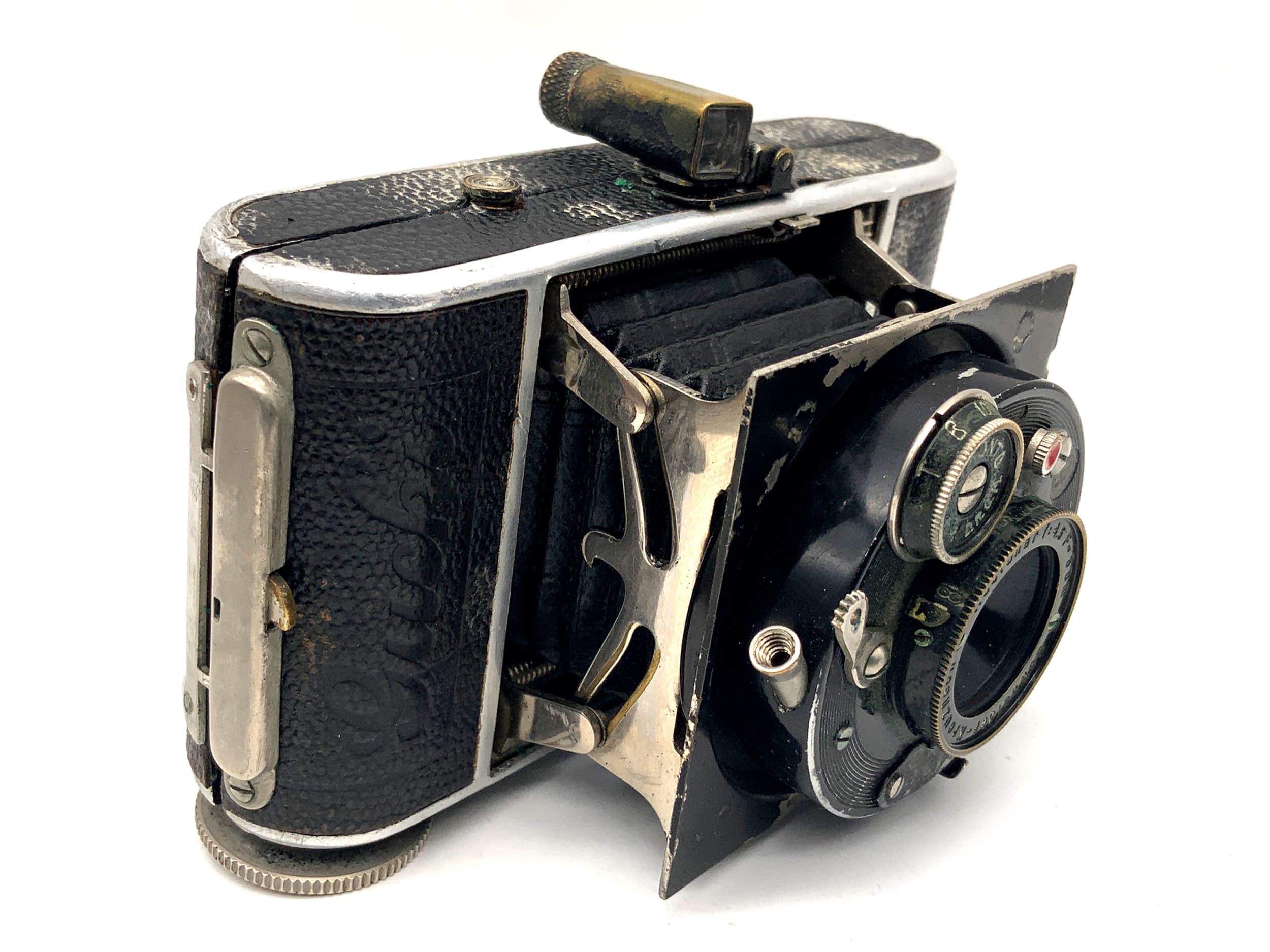 Welta Gucki folding camera with Schneider Kreuznach Radionar 5cm 1:4.5 3x4