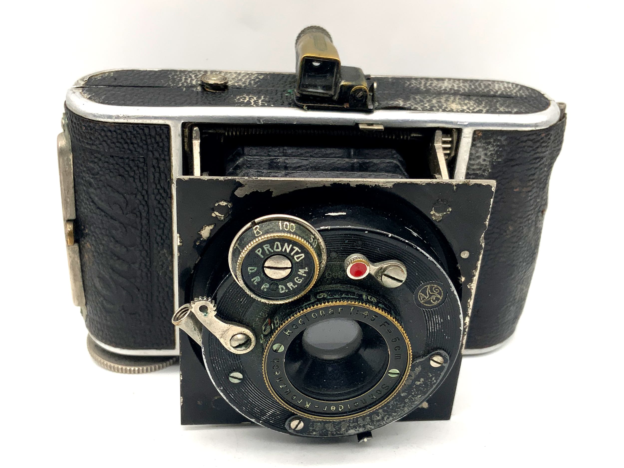 Welta Gucki folding camera with Schneider Kreuznach Radionar 5cm 1:4.5 3x4