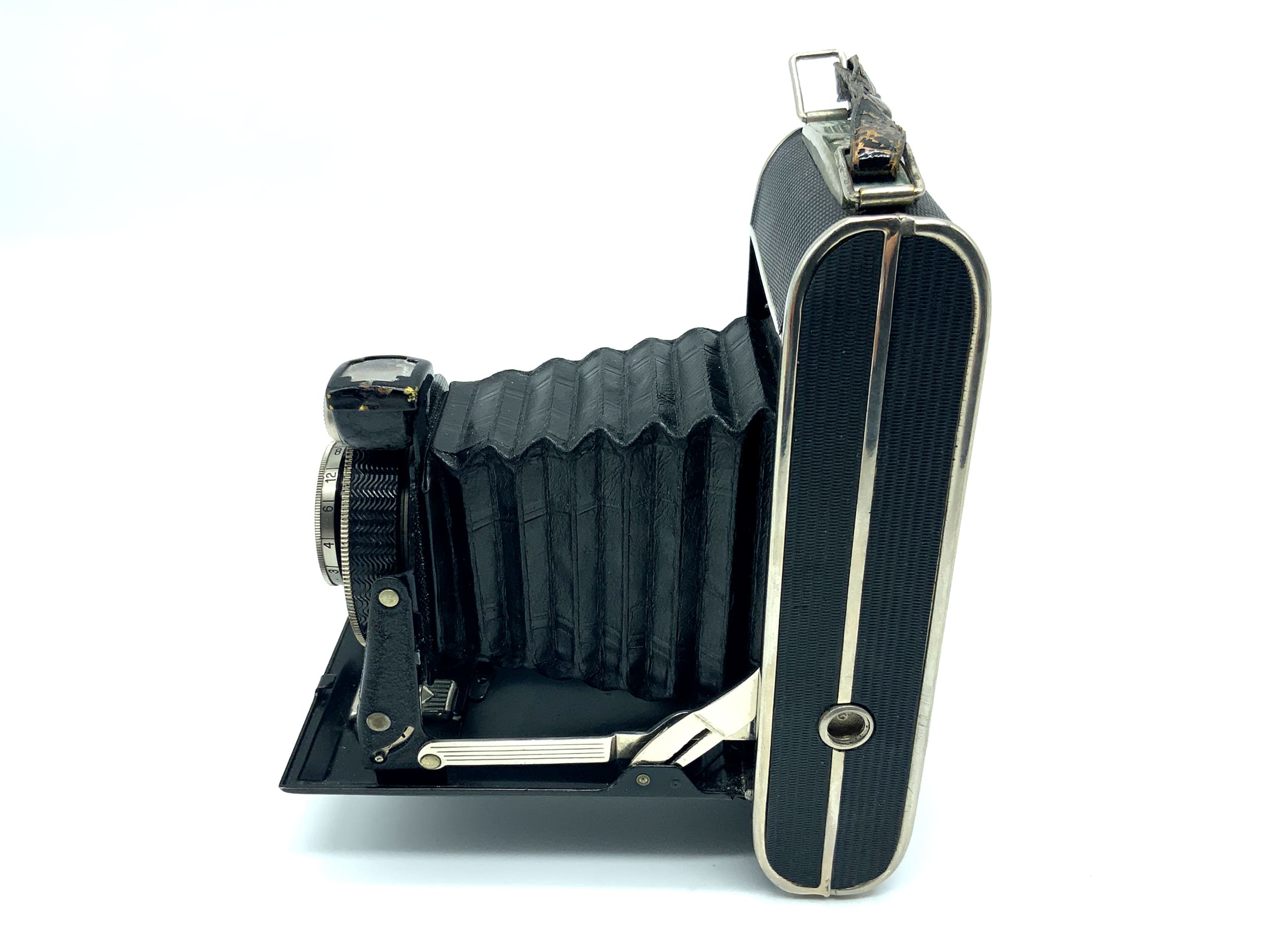 Franka folding camera with Schneider Kreuznach Radionar 10.5cm 1:4.5 lens