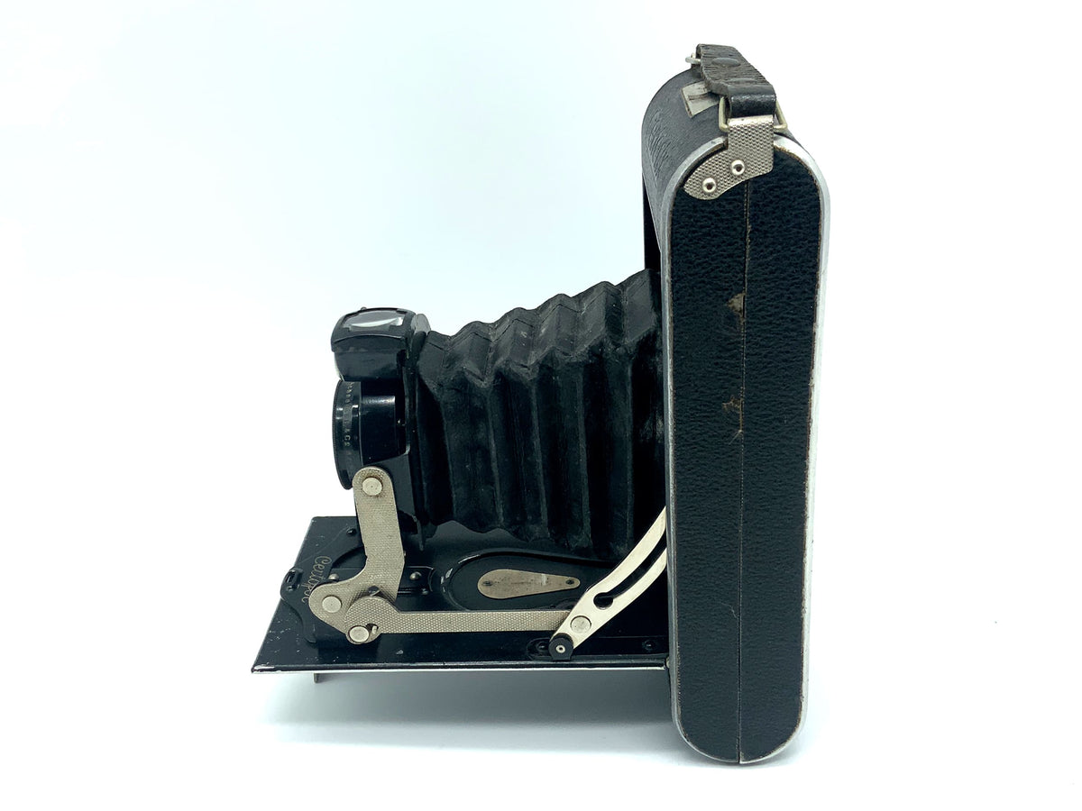 Certo Certofix folding camera with Schneider Kreuznach Radionar 10.5cm 1:4.5 lens