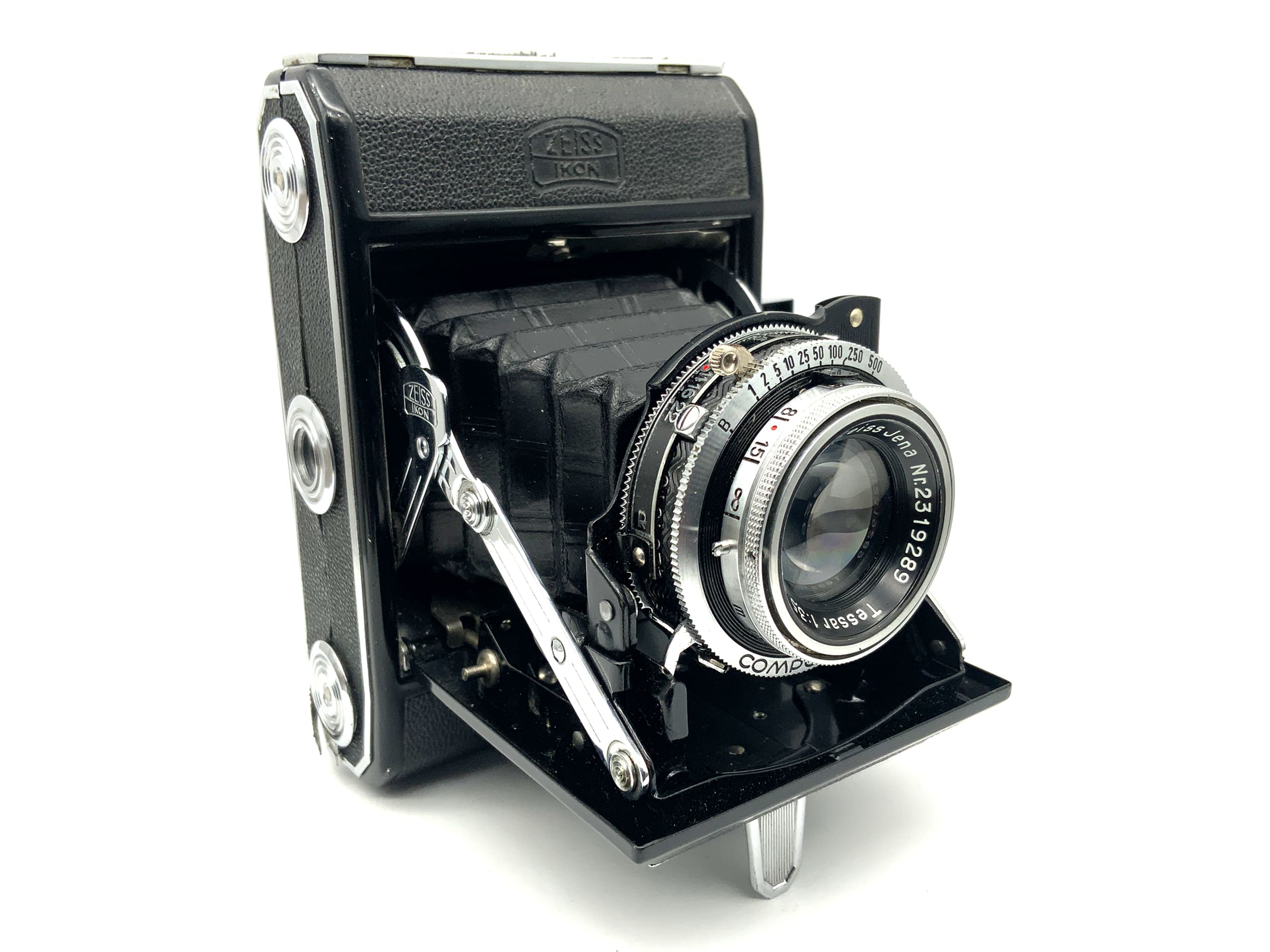 Zeiss Ikon Ikonta 521 folding camera with Carl Zeiss Tessar 7.5cm 1:3.5