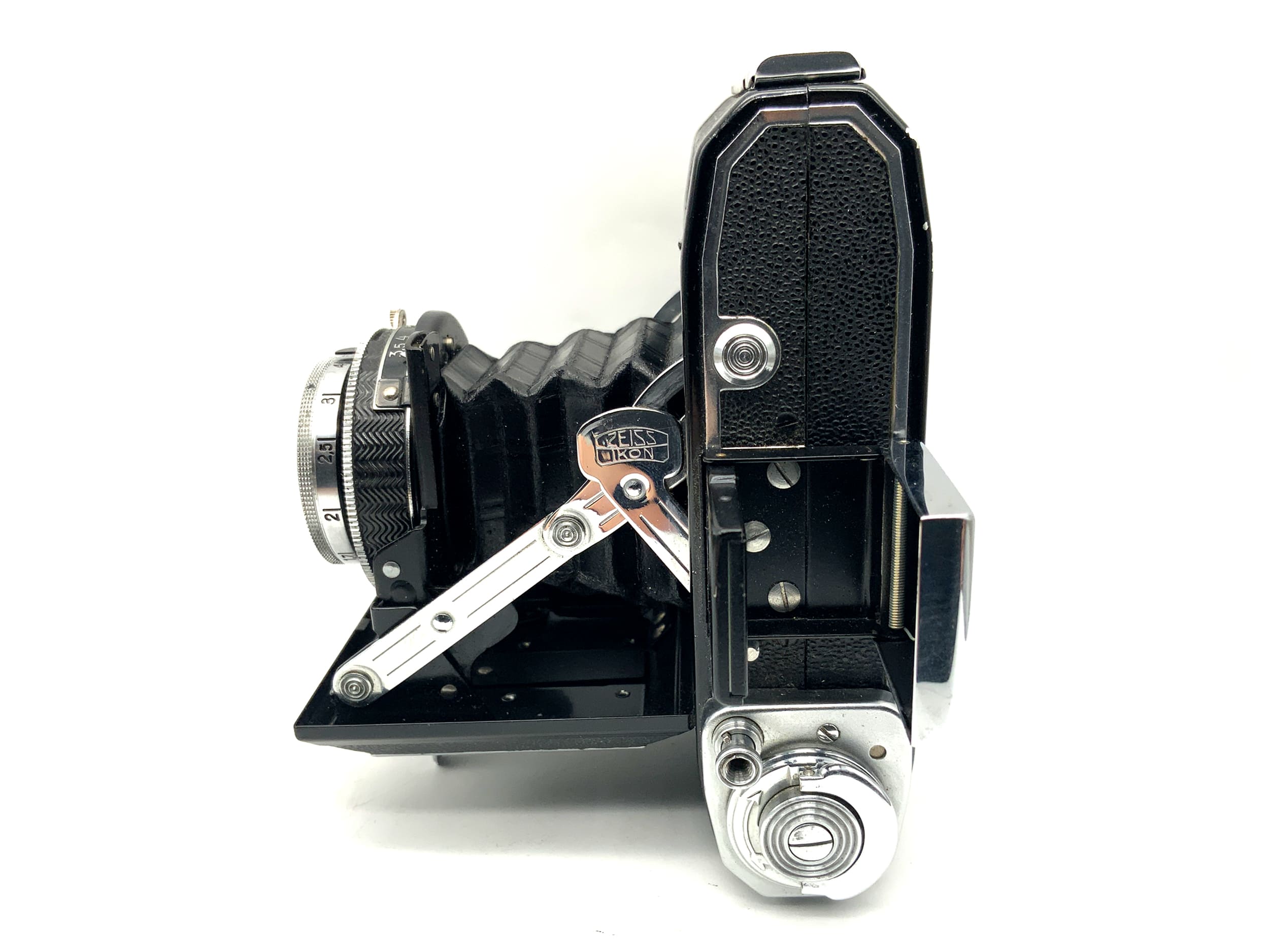Zeiss Ikon Ikonta 521 folding camera with Carl Zeiss Tessar 7.5cm 1:3.5