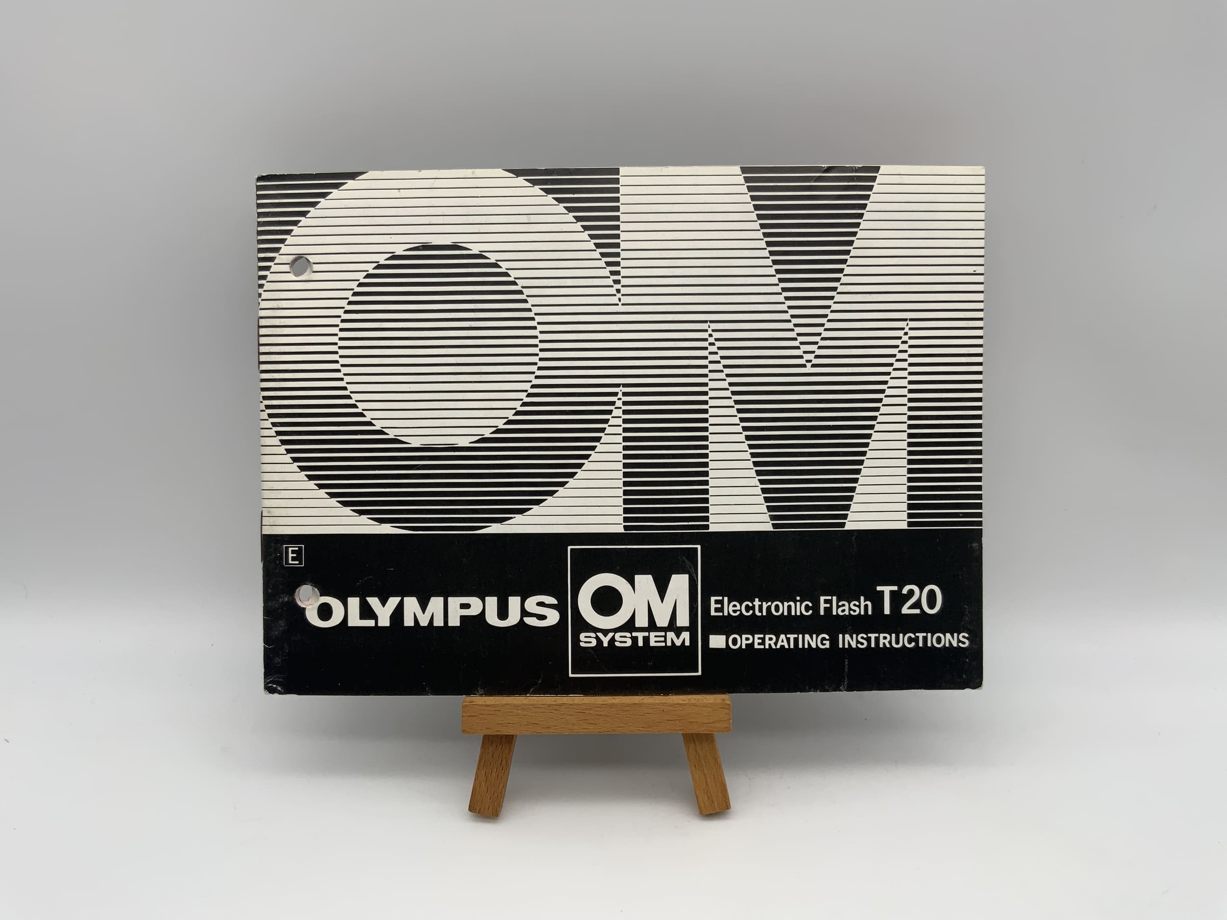 Olympus Electronic Flash T20 OM System User Manual (English)