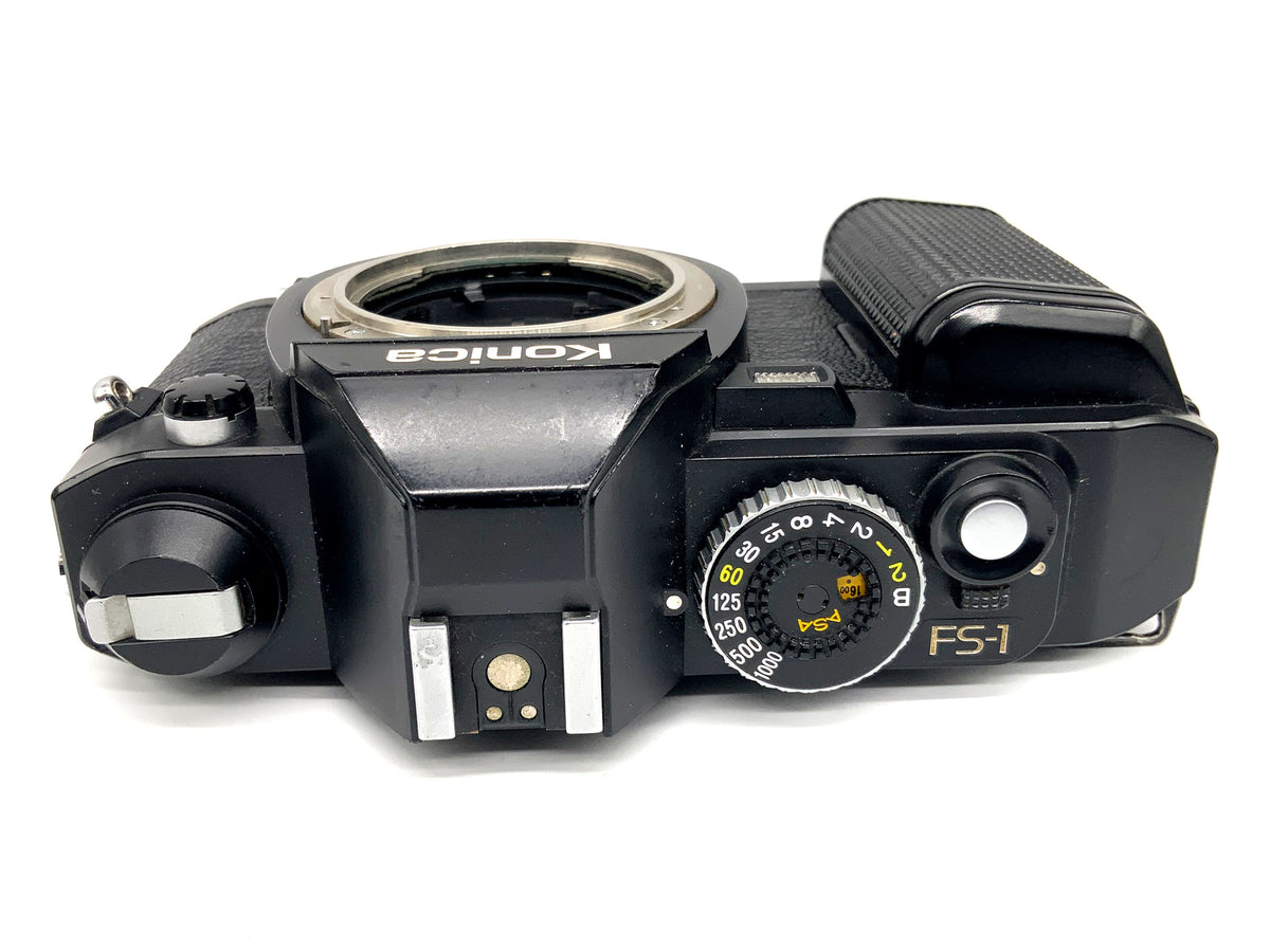 Konica FS-1 Kleinbild-Spiegelreflexkamera, Gehäuse (Konica AR) – defekt