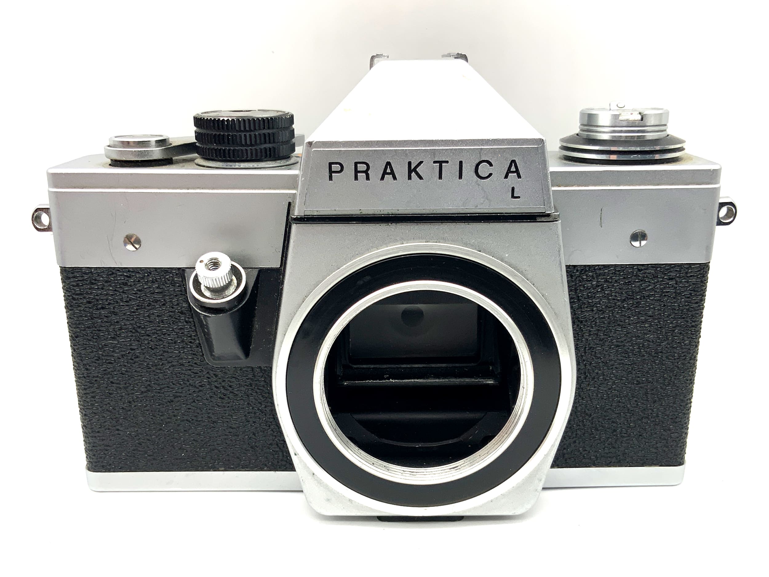 Praktica L SLR 35mm analog SLR camera body (M42)