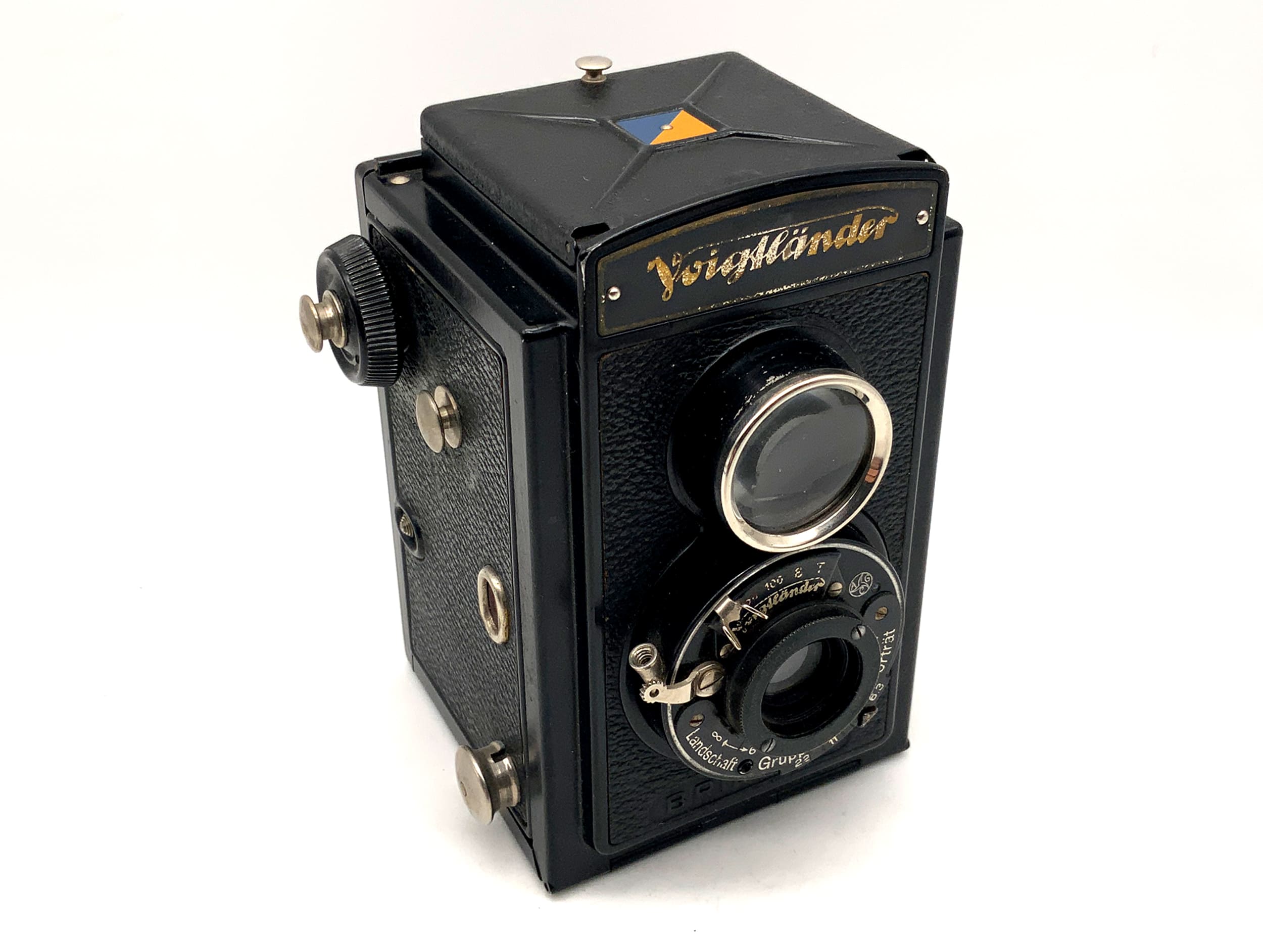Voigtländer Brillant TLR with Voigtar 7.5cm 1:6.3 twin-lens reflex analog camera