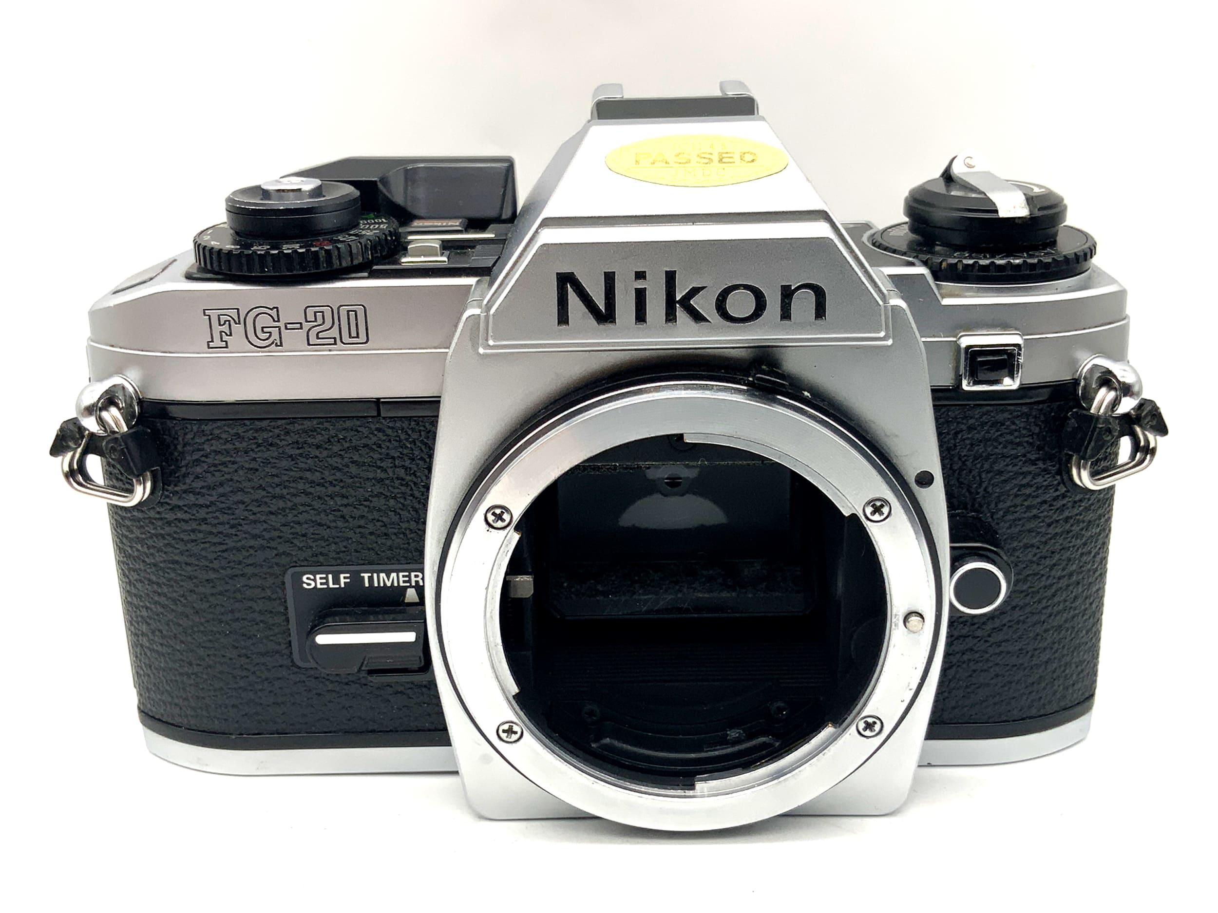 Nikon FG-20 SLR 35mm SLR camera analog body (Nikon F)