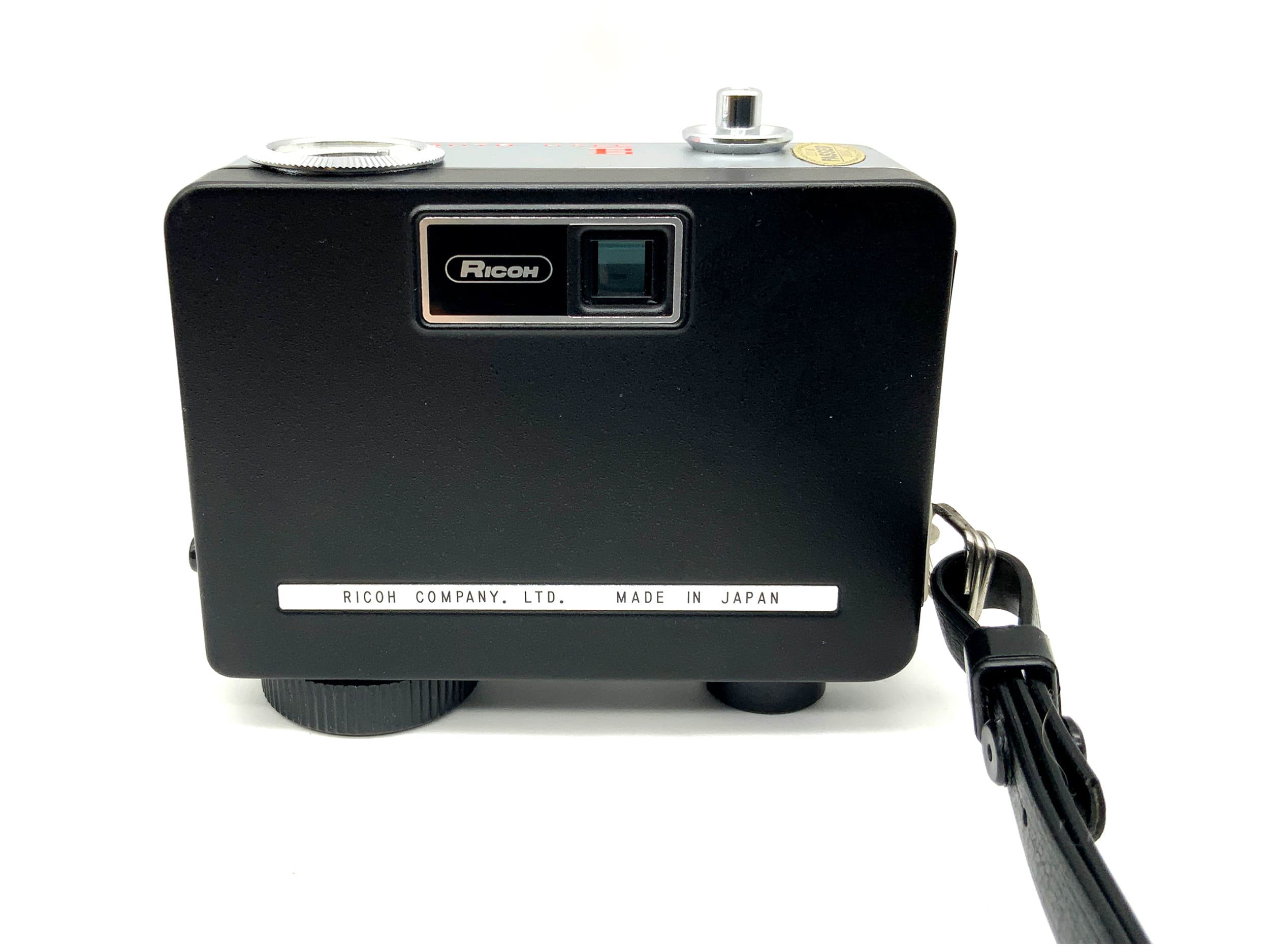 Ricoh Auto Half E viewfinder camera with F:2.8 f=25mm half-frame analog camera