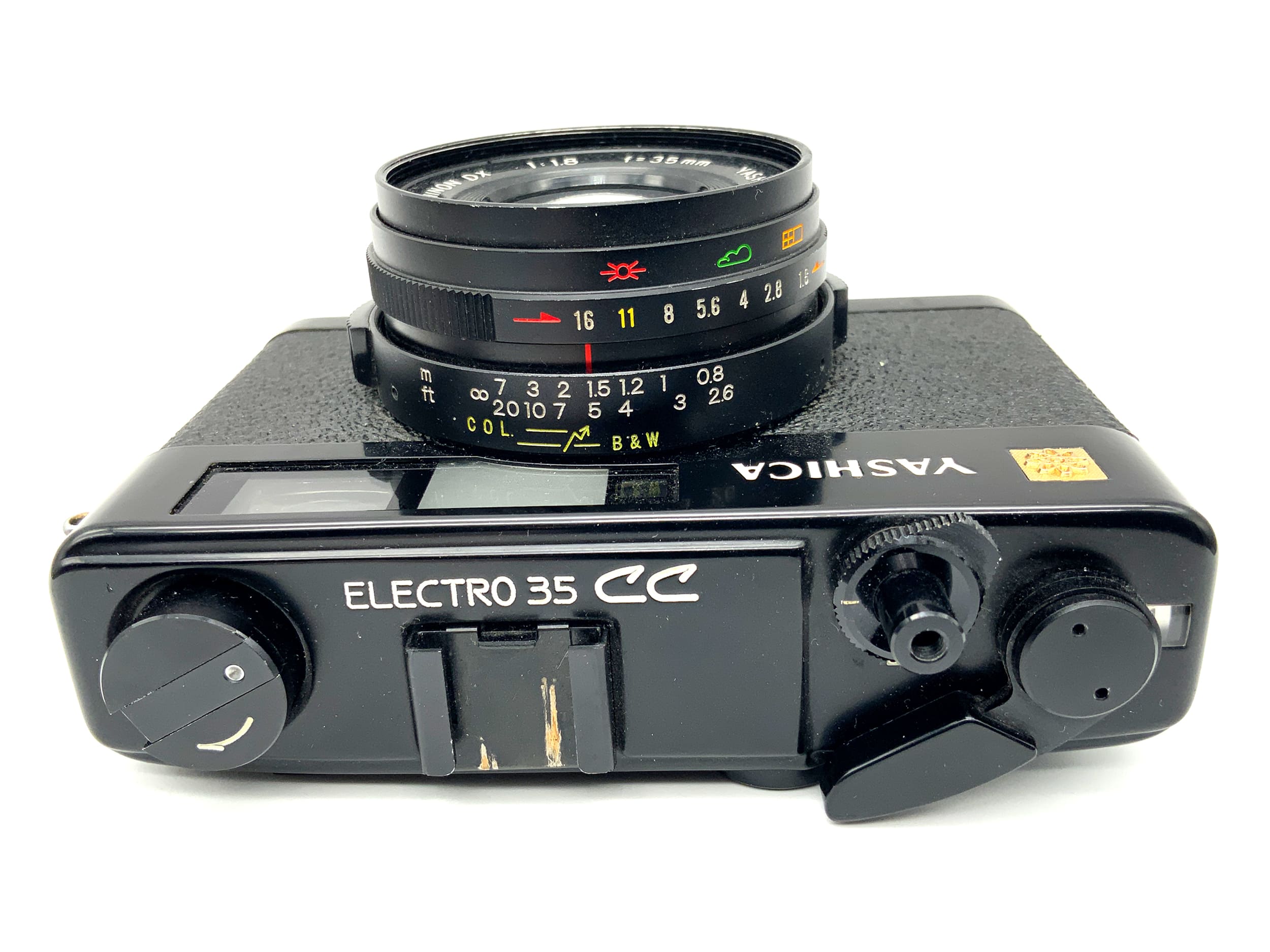 Yashica Electro 35 CC rangefinder camera Color-Yashinon DX 35mm 1:1.8 analog camera