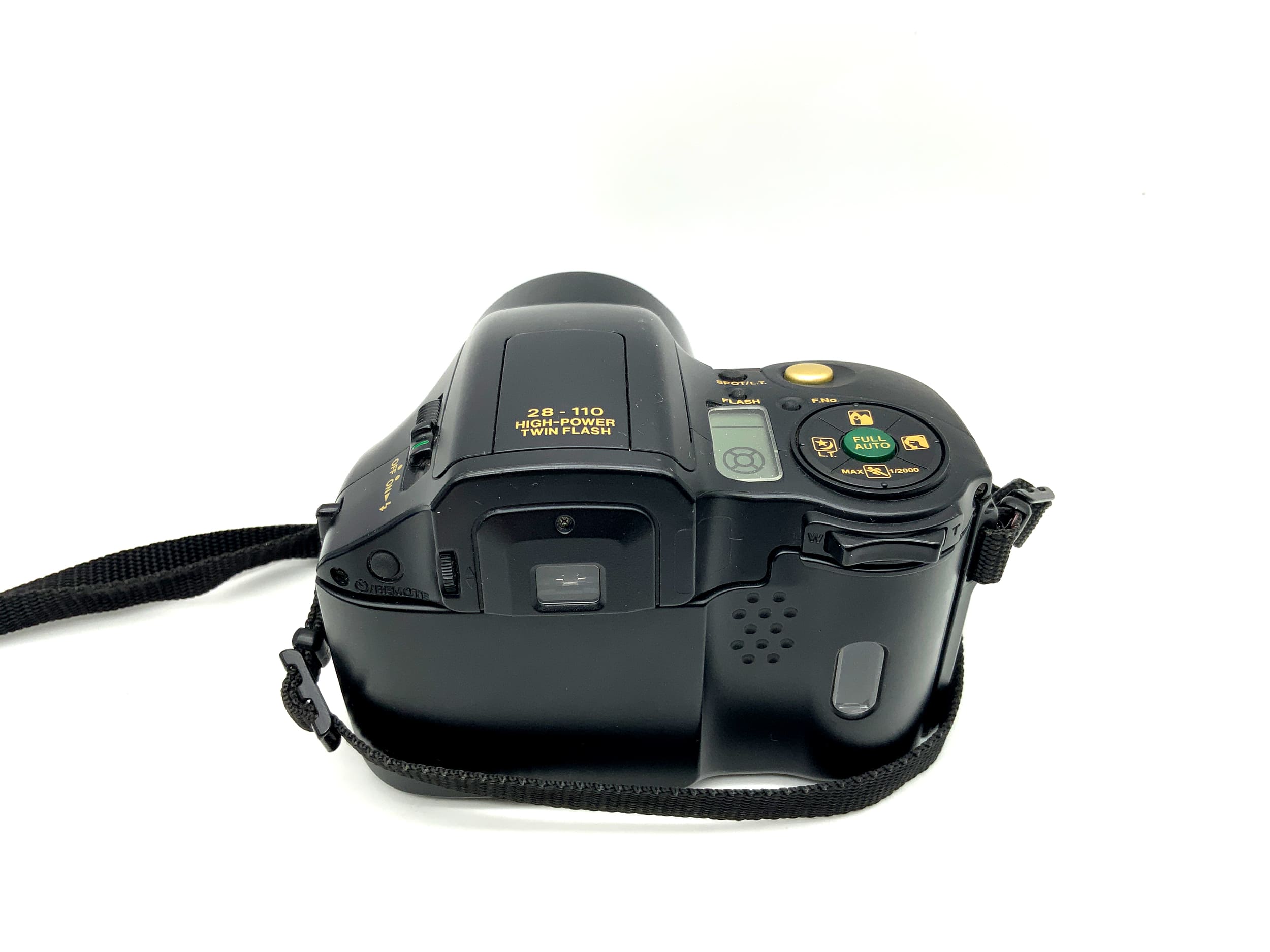 Chinon IS-100s bridge camera with 1:4.5-5.6 28-110mm aspherical analogue camera