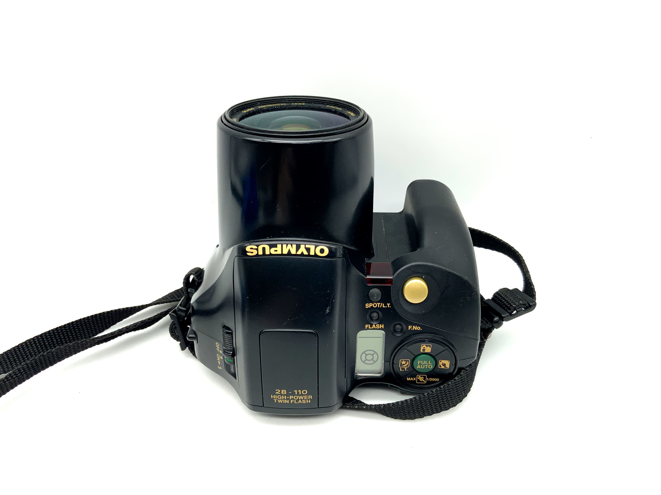 Chinon IS-100s bridge camera with 1:4.5-5.6 28-110mm aspherical analogue camera