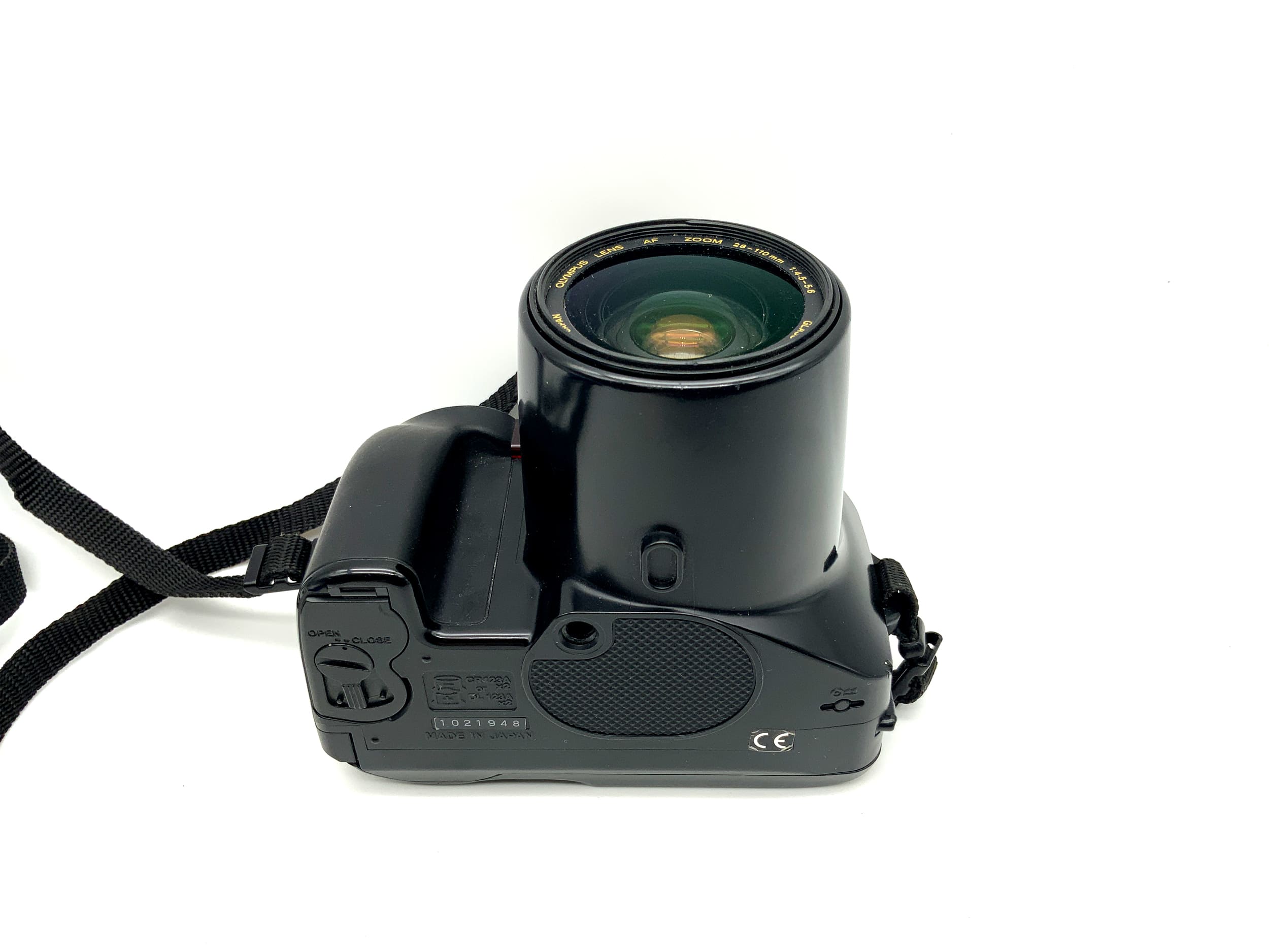 Chinon IS-100s bridge camera with 1:4.5-5.6 28-110mm aspherical analogue camera