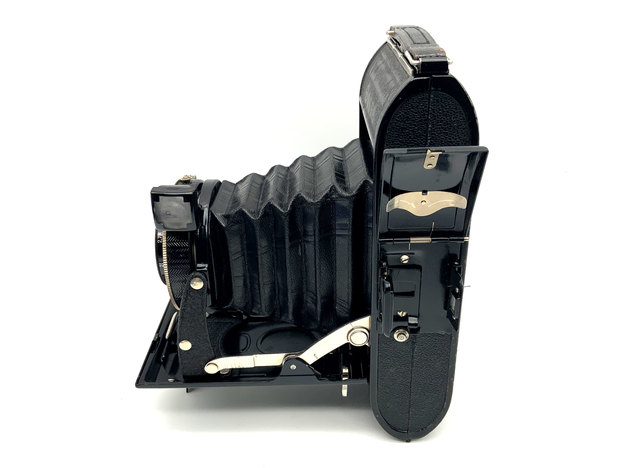 Voigtländer Bessa folding camera with Skopar 1:4.5 10.5cm Compur-Rapid 6x9