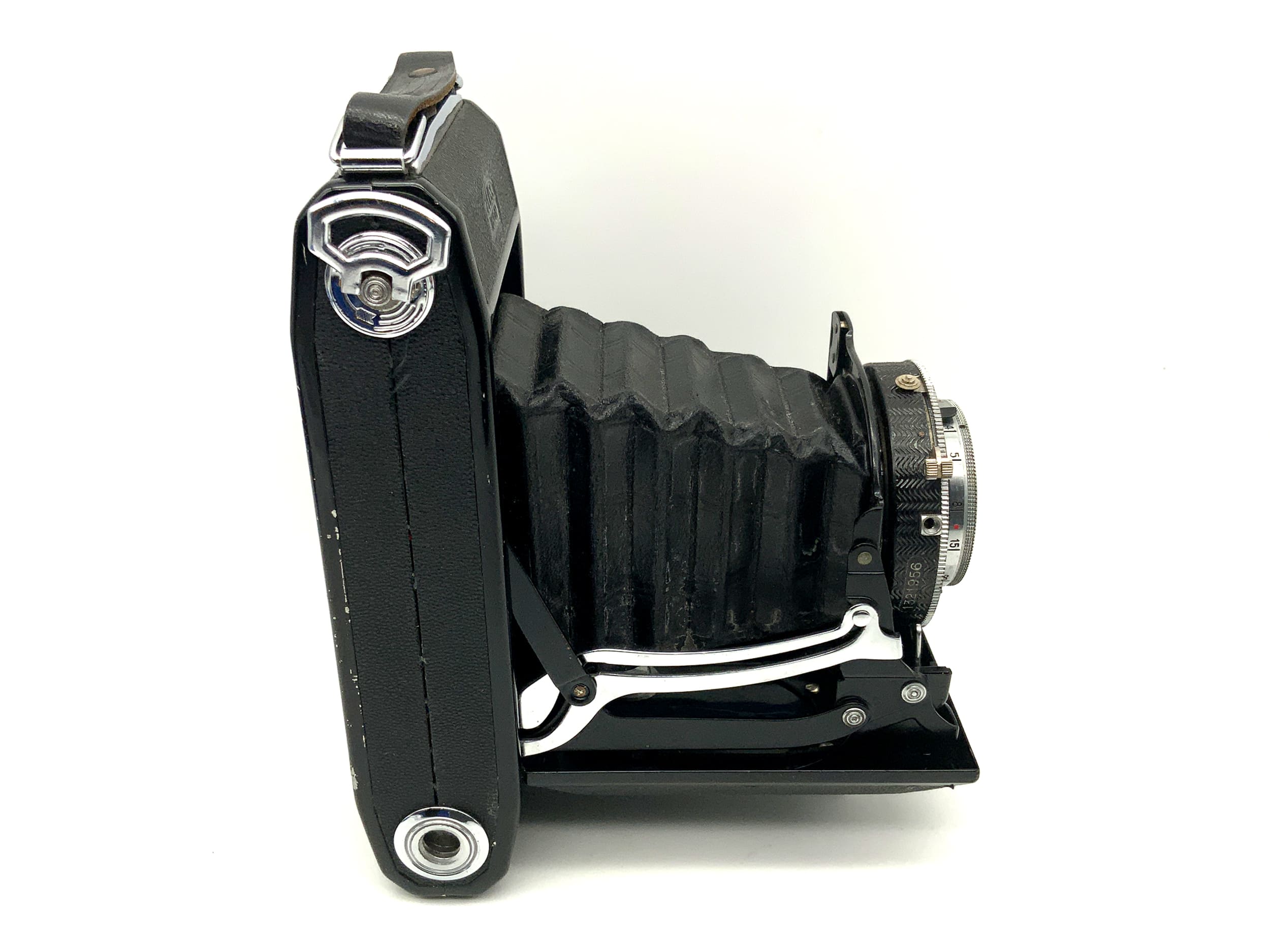 Zeiss Ikon Nettar 515/2 folding camera with Carl Zeiss Tessar 1:4.5 f=10.5cm Compur