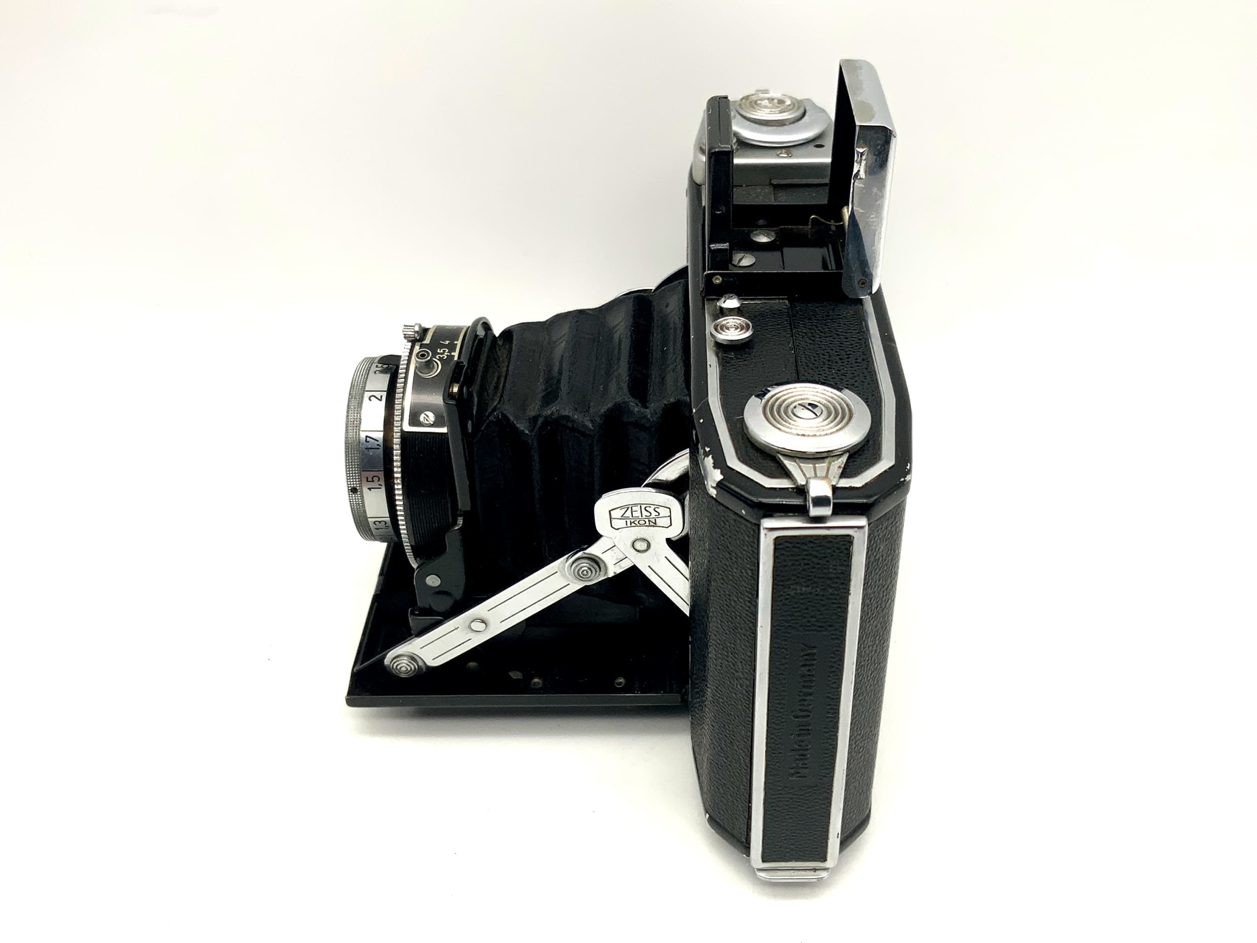 Zeiss Ikon Ikonta 521/16 folding camera Novar-Anastigmat 1:4.5 f=7.5cm Prontor S