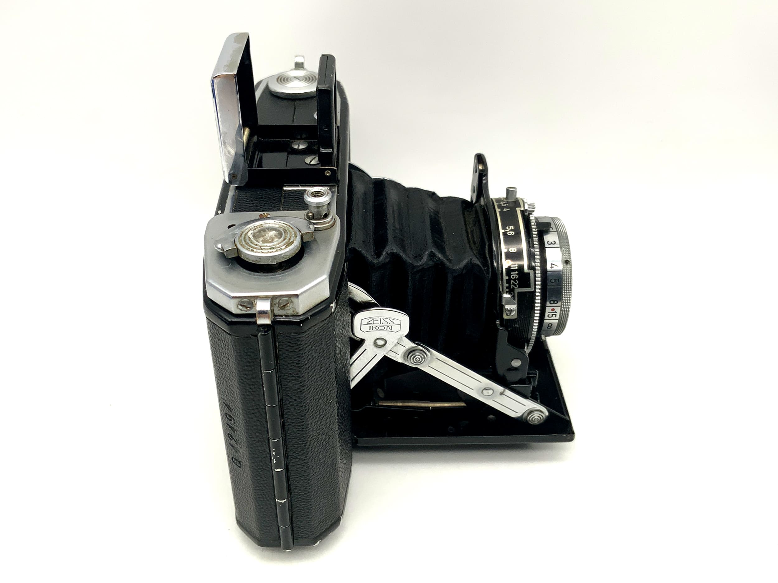 Zeiss Ikon Ikonta 521/16 folding camera Novar-Anastigmat 1:4.5 f=7.5cm Prontor S