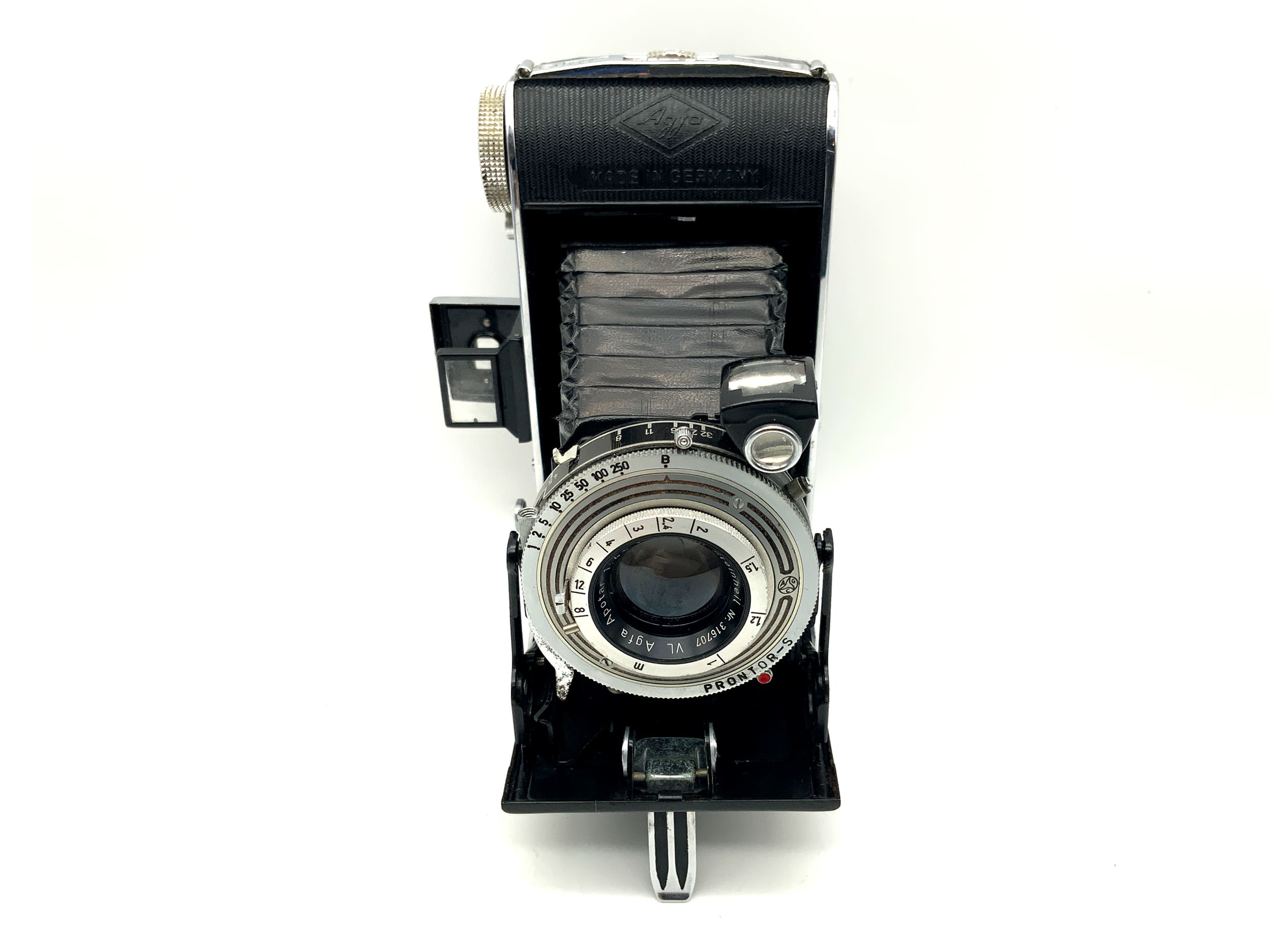 Agfa Billy Record folding camera with Steinheil Apotar 1:4.5 f=105mm Prontor-S