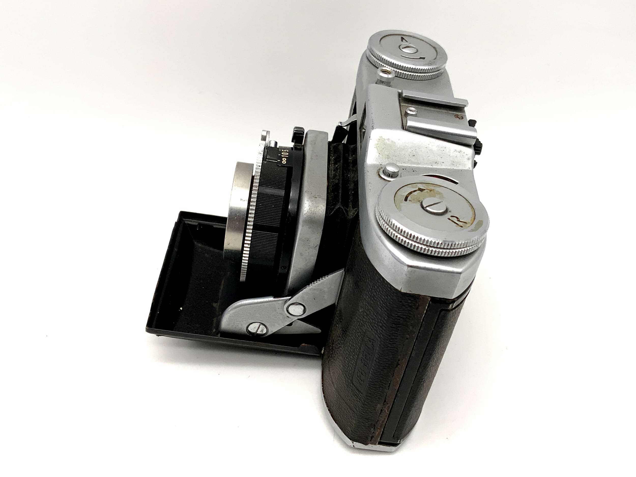 Balda Beltica folding camera with Carl Zeiss Tessar 1:2.8 50mm red T analog camera