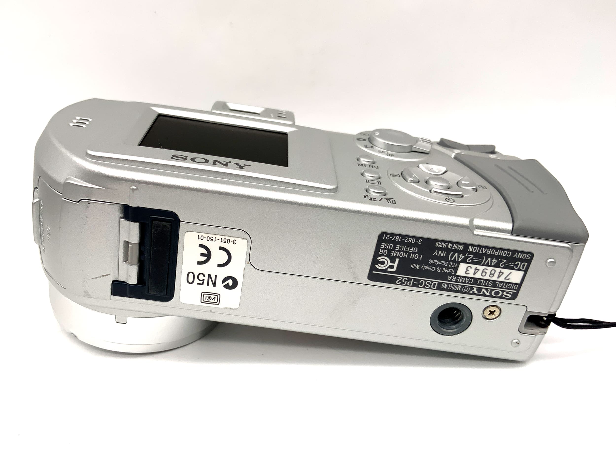 Sony Cyber-Shot DSC-P52 Digital Compact Camera with 6.3-12.6 1:3.8 3.2MP