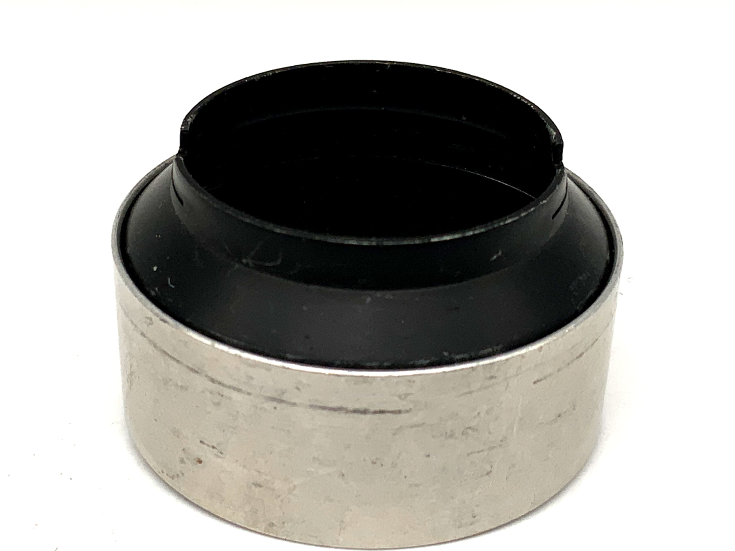 B+W 32 Z Aluminum Lens Hood