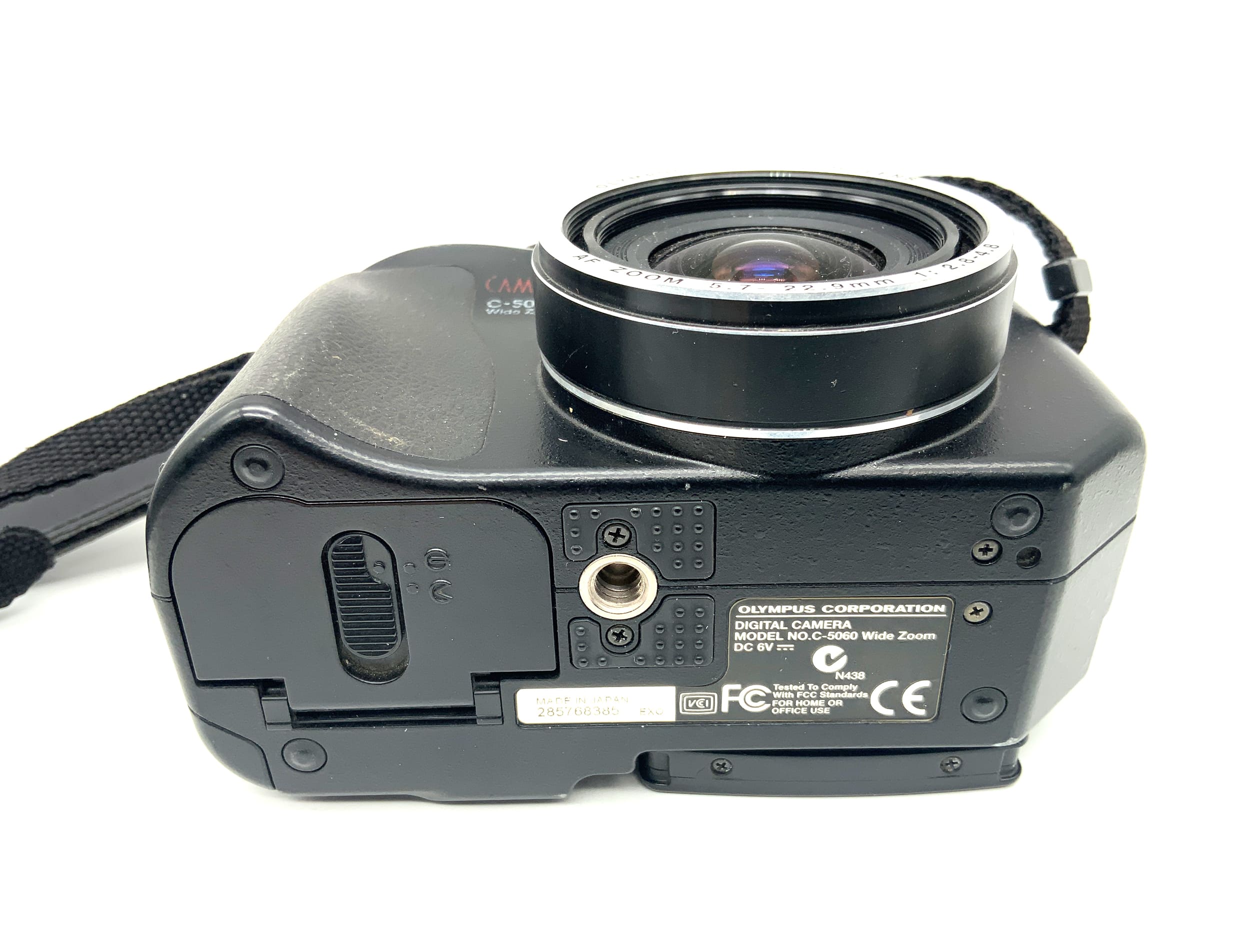 Olympus Camedia C-5060 Wide Zoom Digital Camera with 5.7-22.9mm 1:2.8-4.8 lens